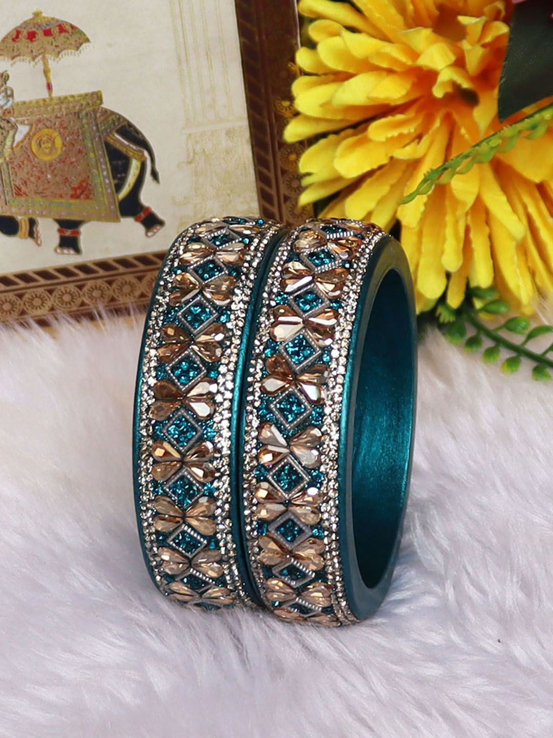 TAJ BRIDAL STORE Set Of 2 Kundan Studded Lac Kada Bangles