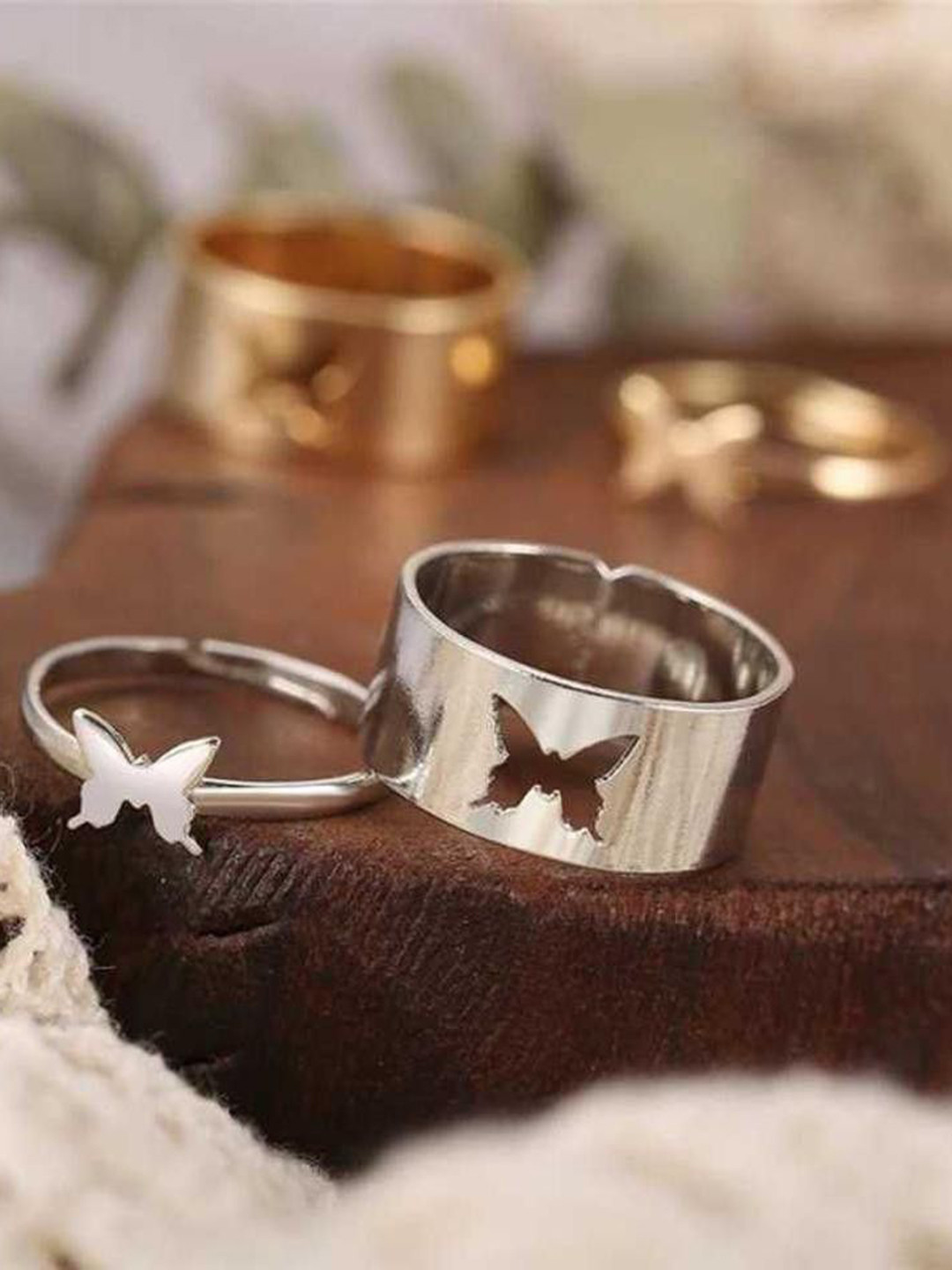 Ringzinnie Set of 2 Silver Toned Butterfly Rings