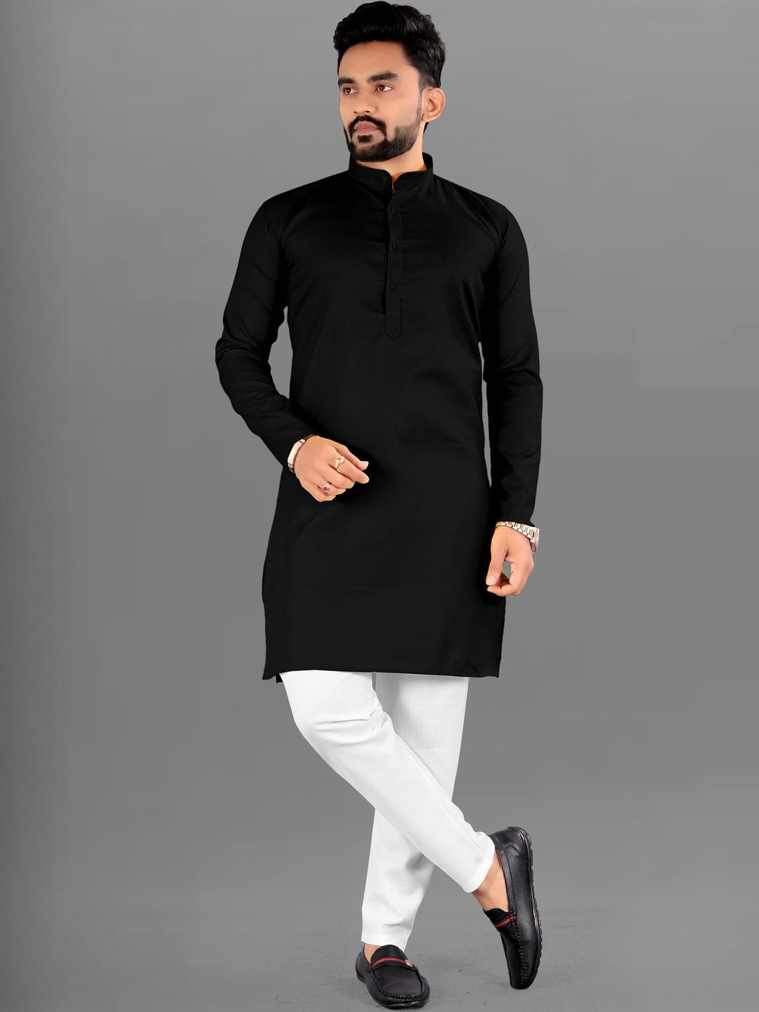 Attigo Black Cotton Blend Kurta Sets