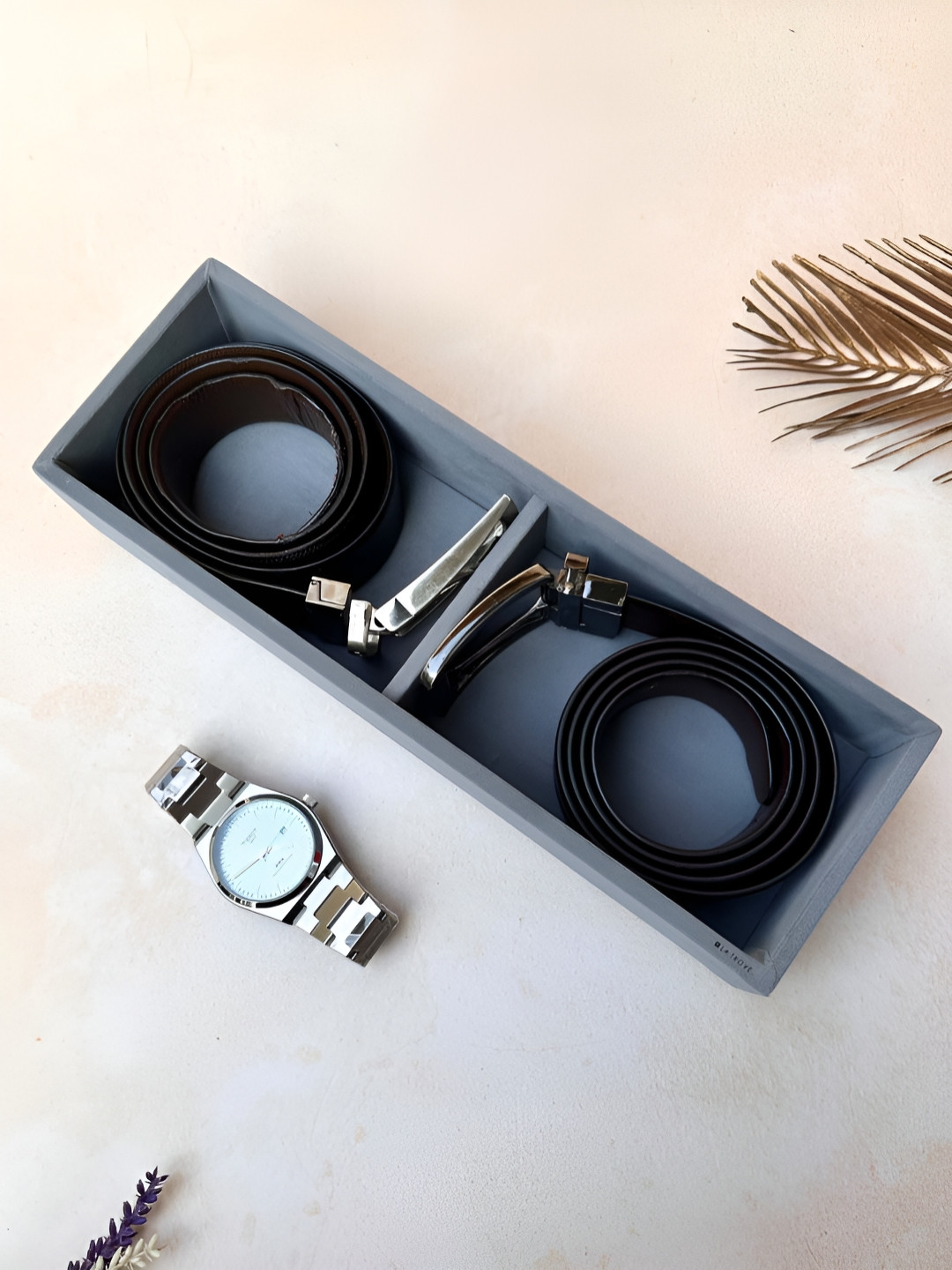 La Trove 2 Slot Grey Sleek Velvet Belt Organizer Tray