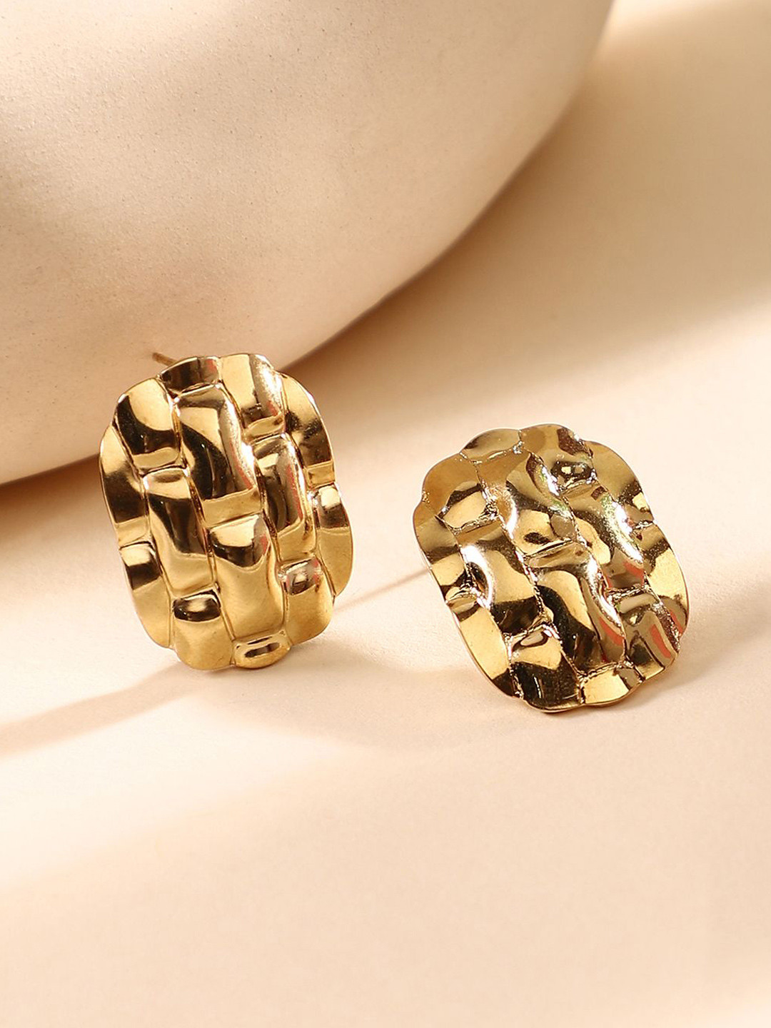 SOHI The Woven Gold-Plated Contemporary Studs Earrings
