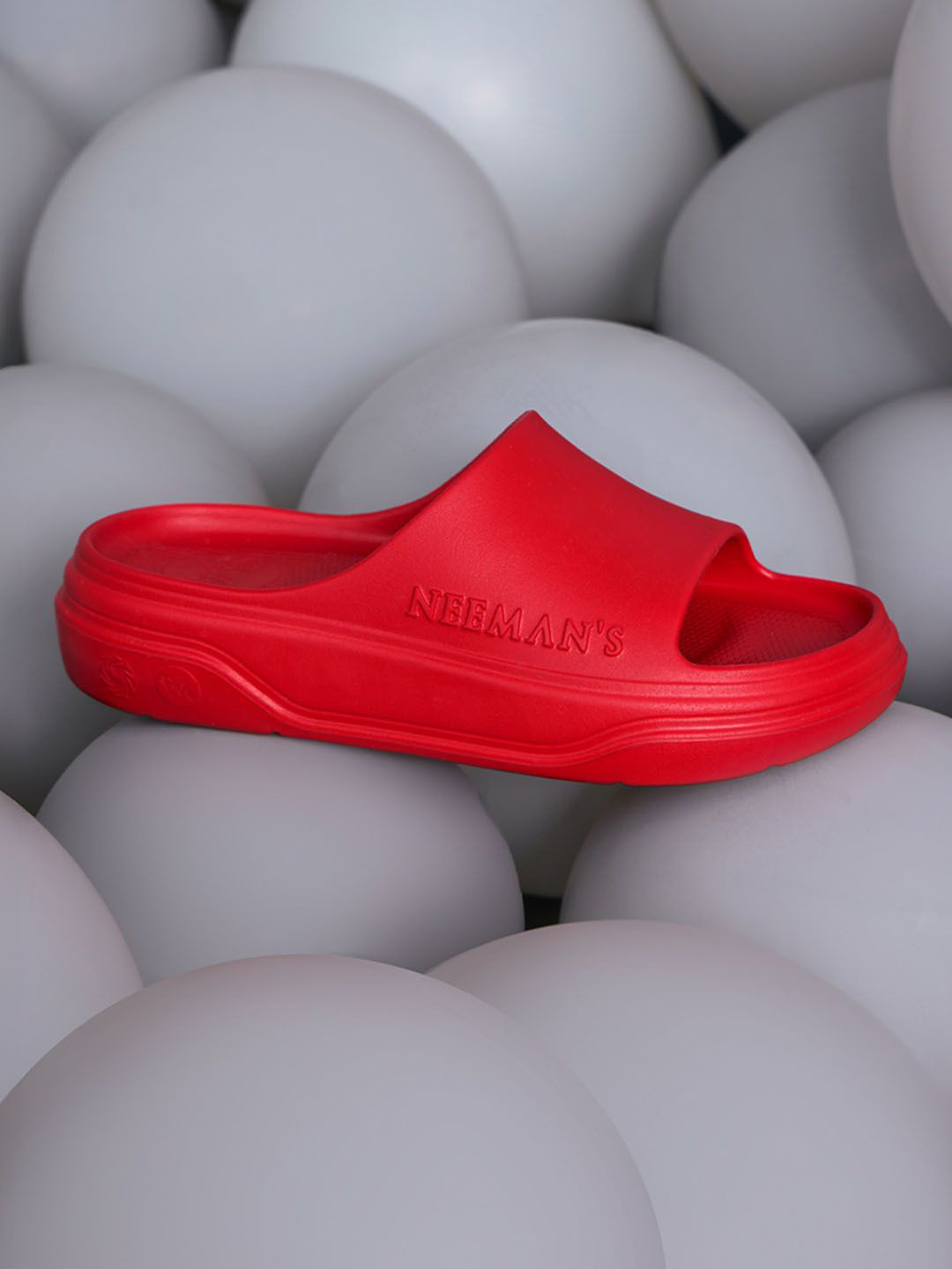 NEEMANS Cushers Women Solid Slides