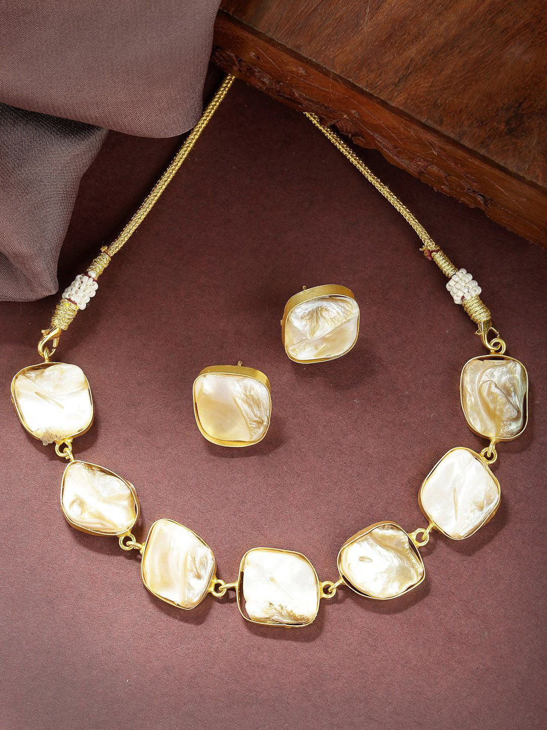 DressBerry Gold-Plated Mother of Pearl Jewellery Set
