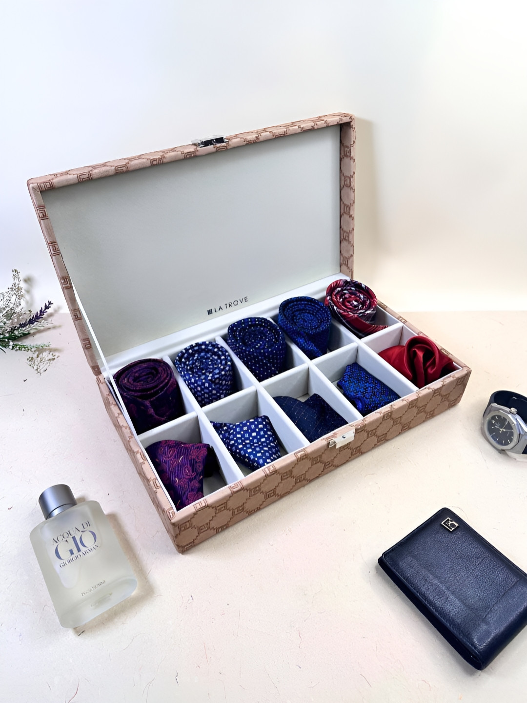 La Trove 10 Slots Champagne Leather Multi-Utility Tie Display Organizer Closet Box
