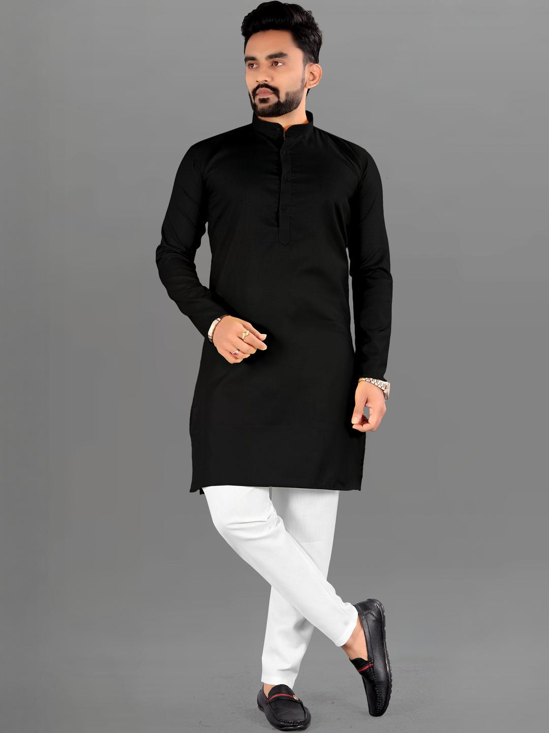 Attigo Black Cotton Blend Kurta Sets