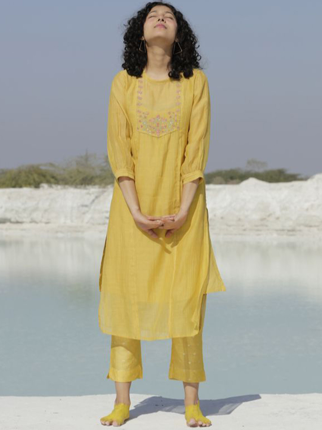 TATWA DESIGNS Floral Yoke Design Thread Work Chanderi Silk Straight Kurta With Trousers