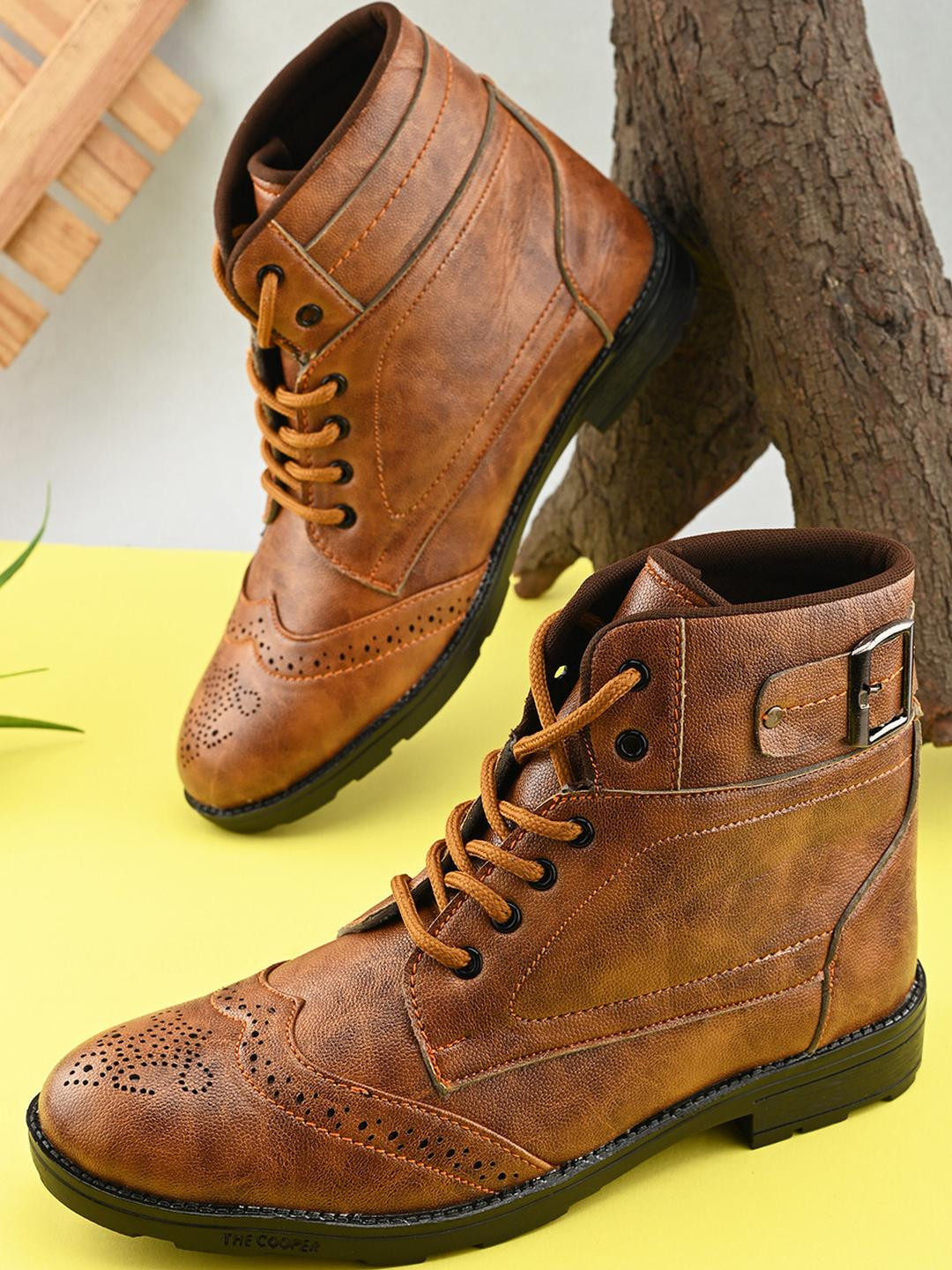 REAL BLISS FOOTWEAR Men Textured Buckle Detail Regular Boots