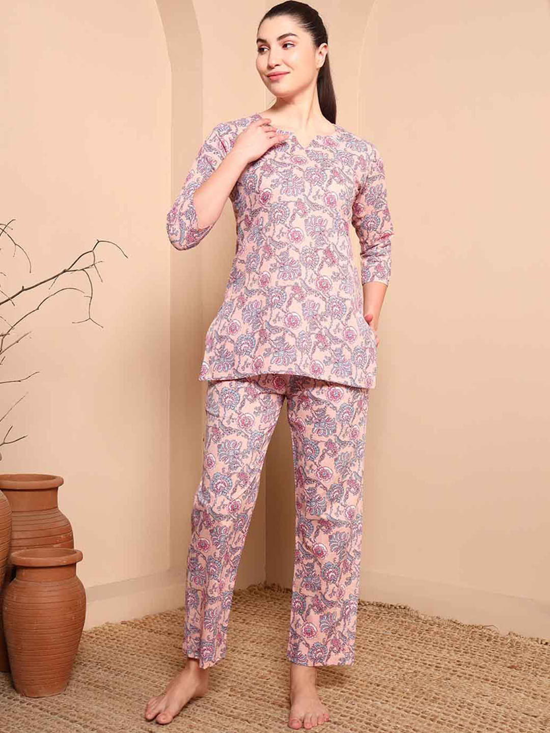 Harts And Darts Floral Printed Notch Neck Tunic With Trousers