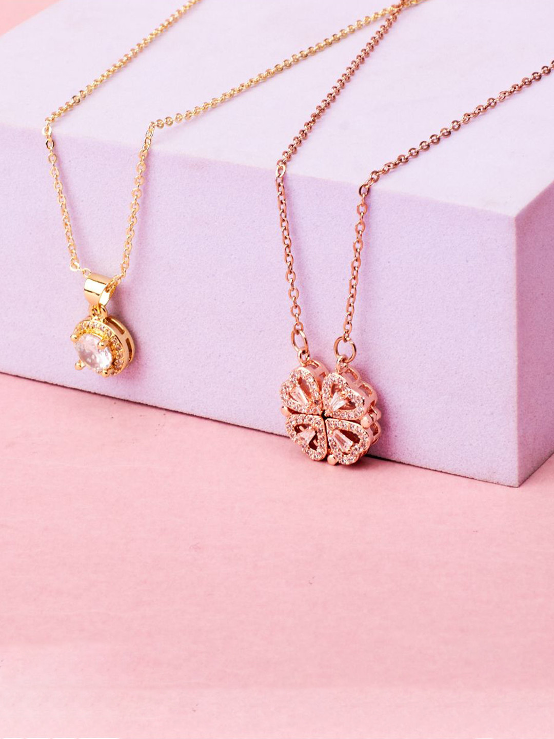 SALTY Linked Magnetic Clover & Gleam Kiss Jewellery set