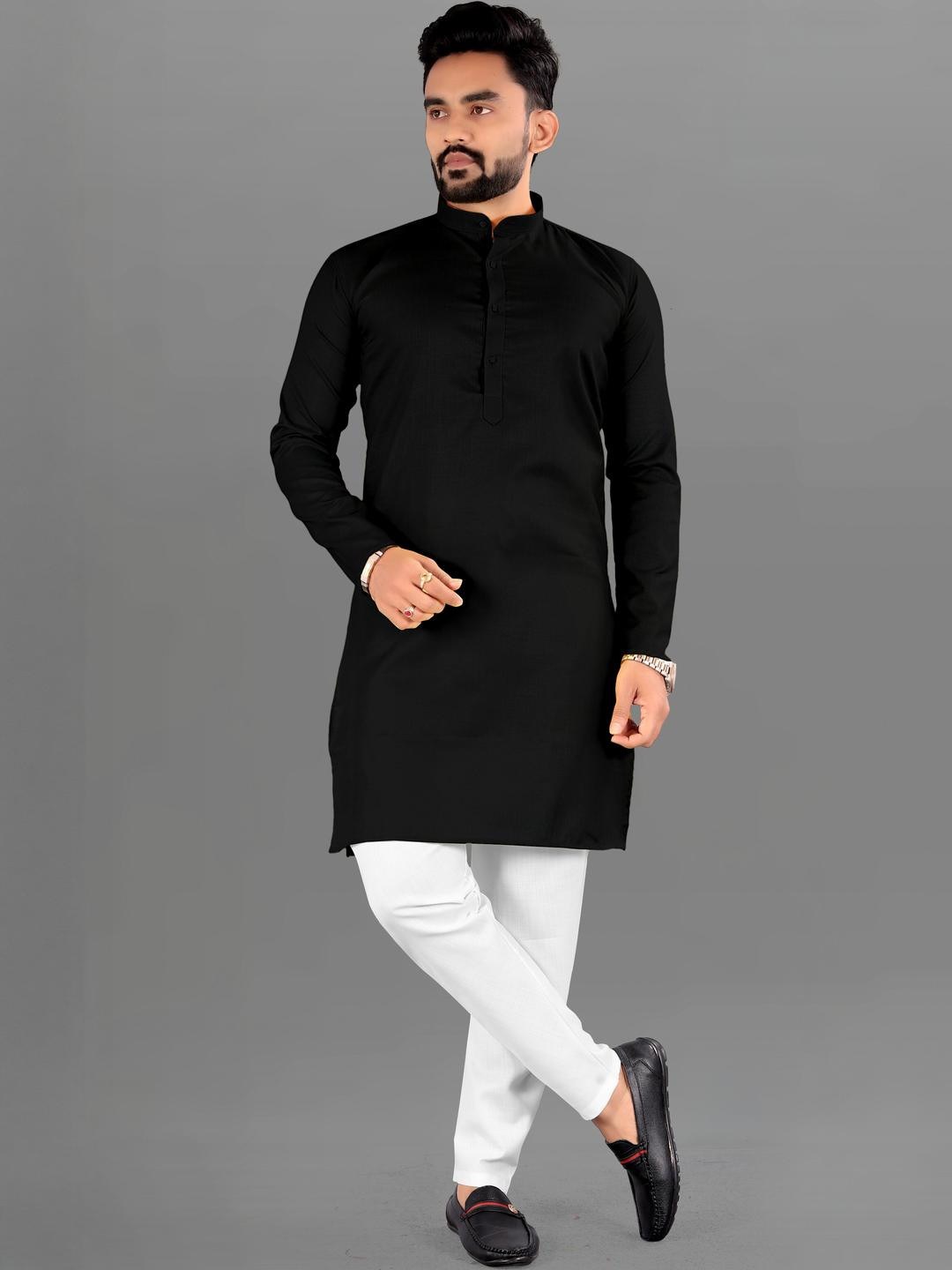 Attigo Black Cotton Blend Kurta Sets