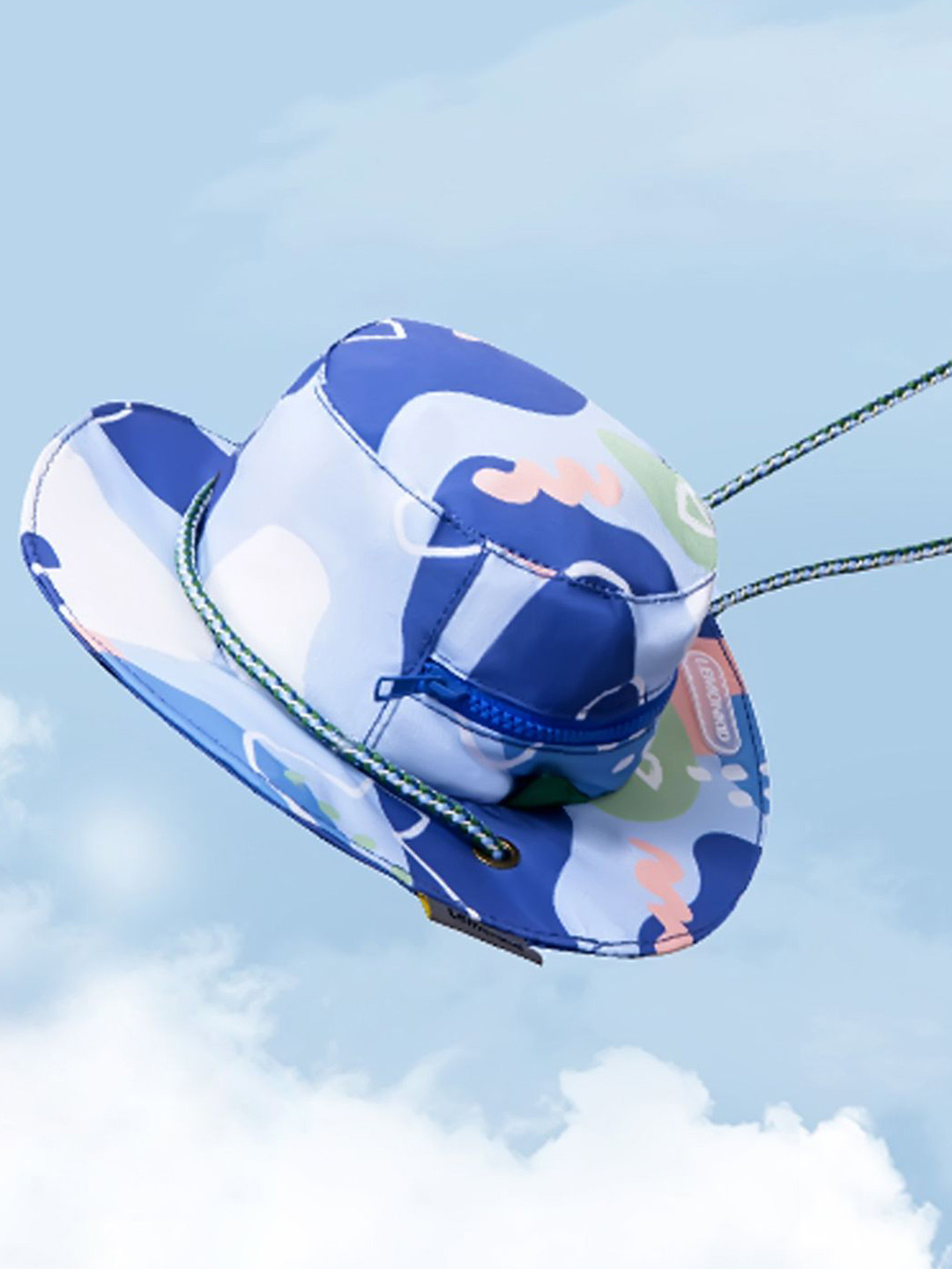 Little Surprise Box LLP Kids Graphic Printed Safari Hat Shape Baguette Sling Bag