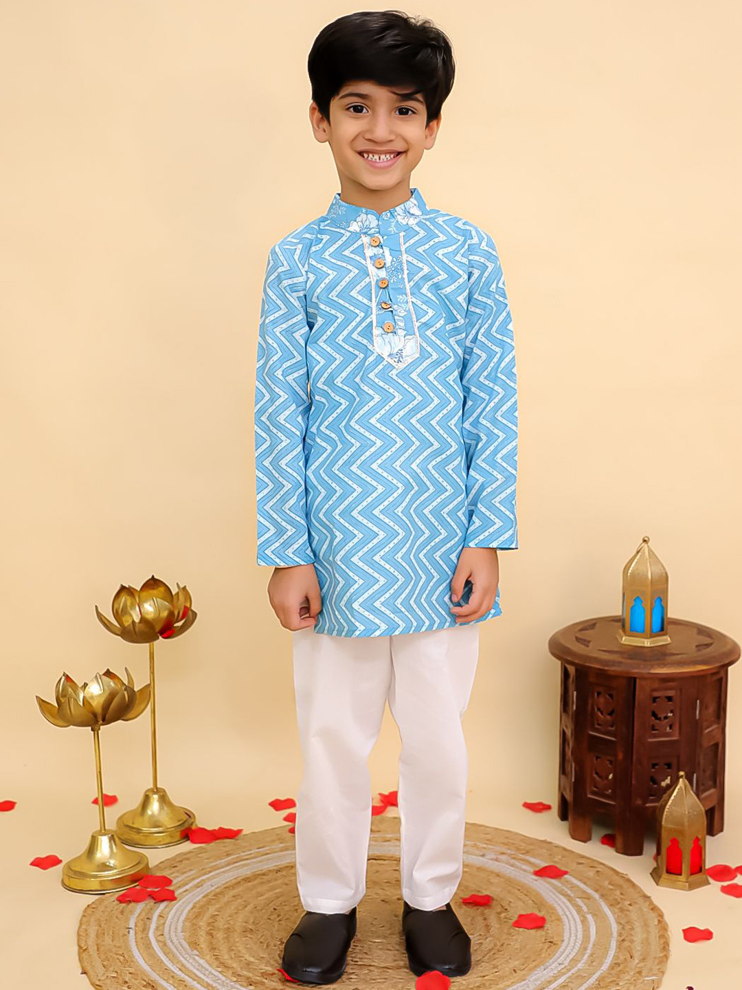 Aj DEZInES Boys Chevron Printed Cotton Kurta with Pyjama