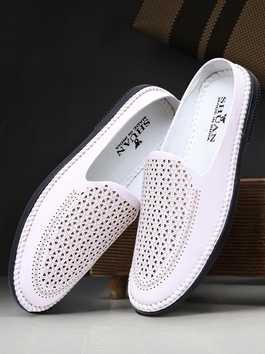 SHUAN Men Textured Leather Smart Casual Mules