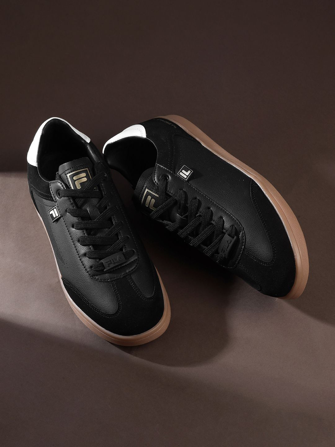 FILA ASHER Women Suede Solid Lace-Ups Sneakers