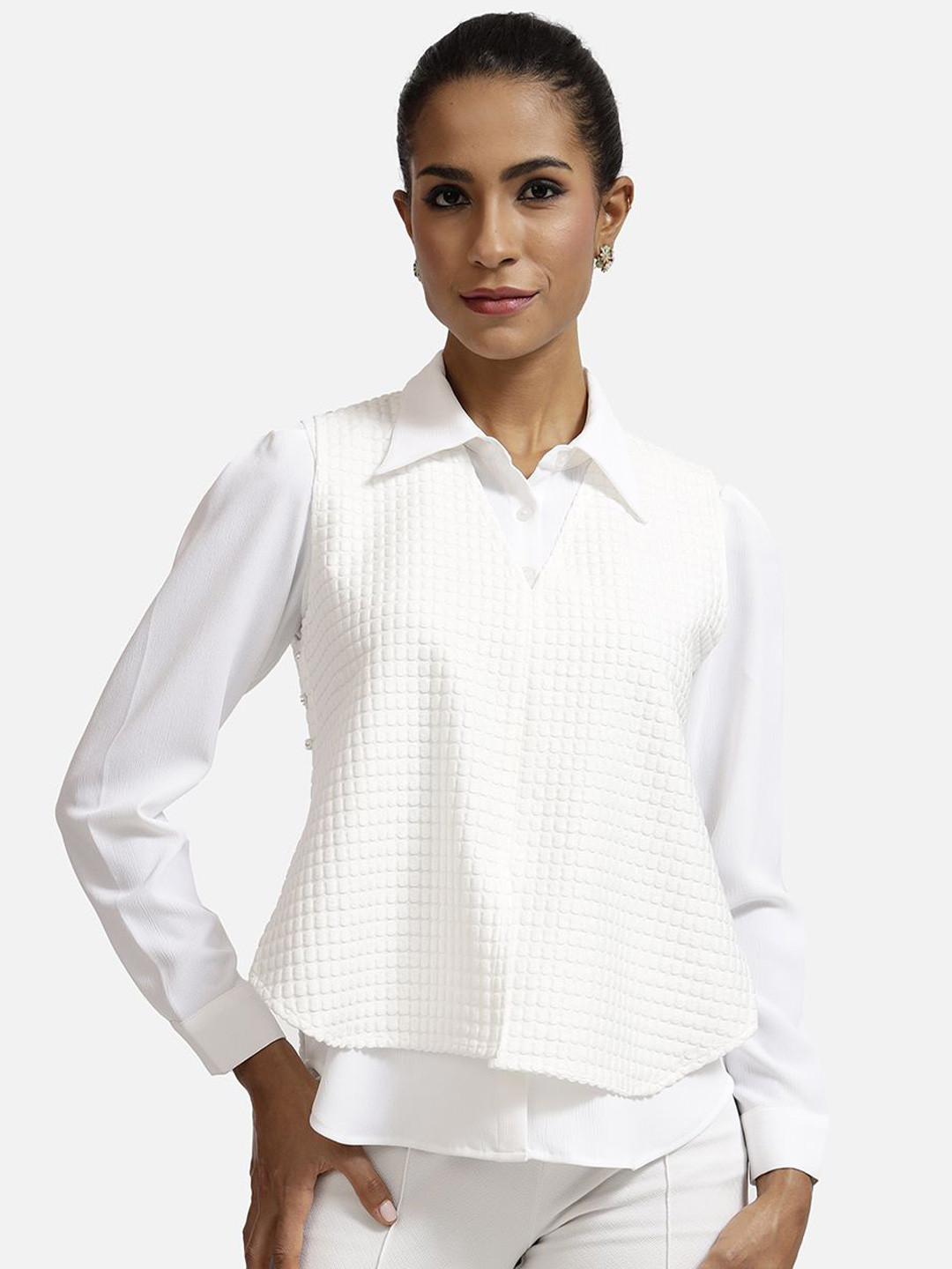 OFFICE & YOU Women Solid Modern Fit Casual Shirt