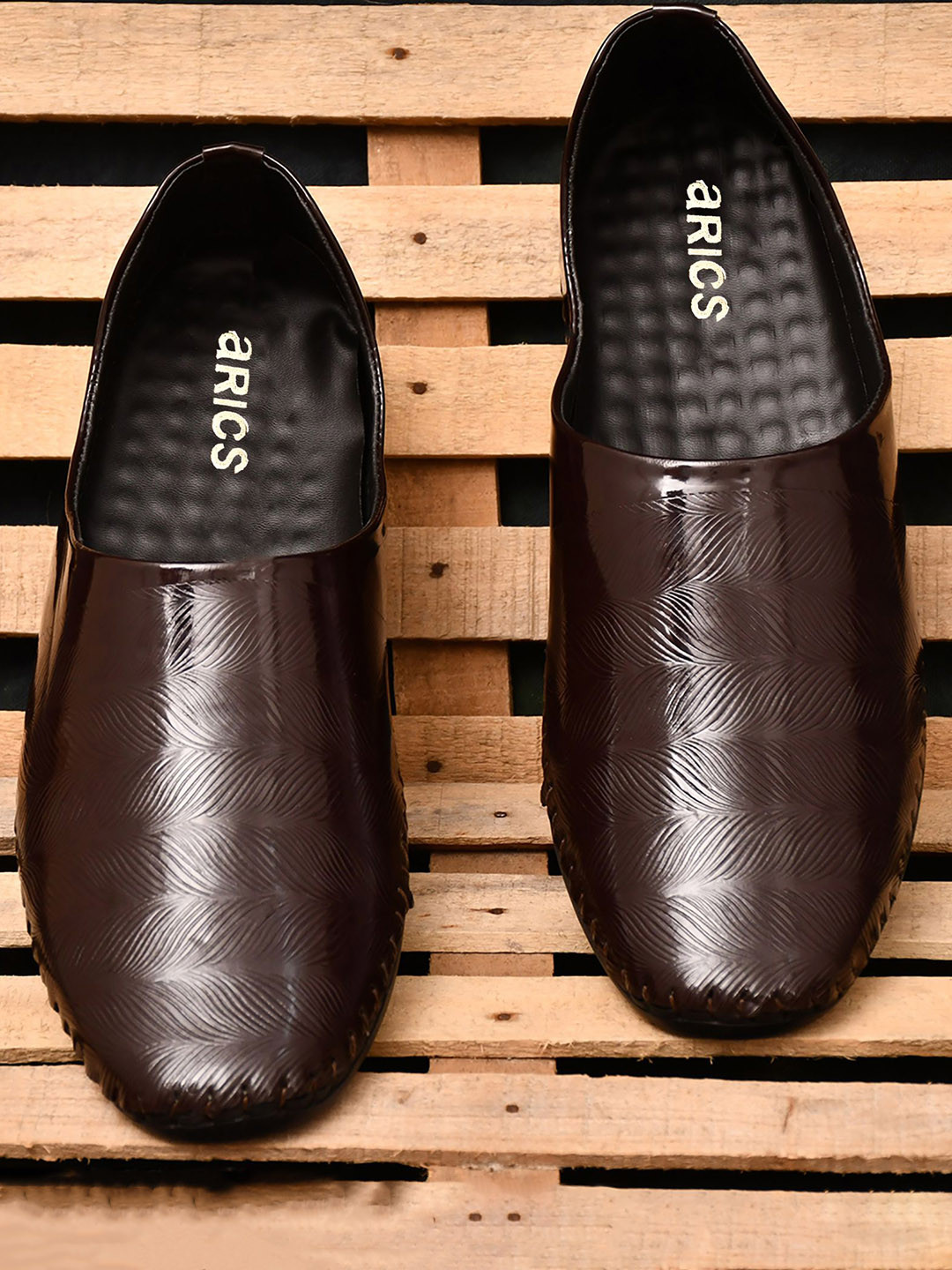 Arics Men Textured Patent Leather Everyday Monks