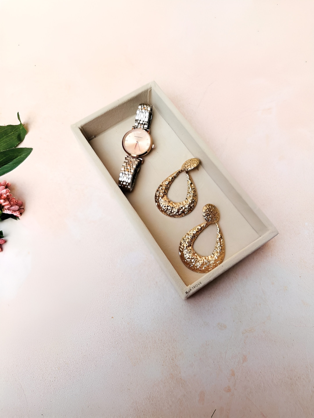 La Trove Mini Cream Velvet Jewellery Organizer Tray