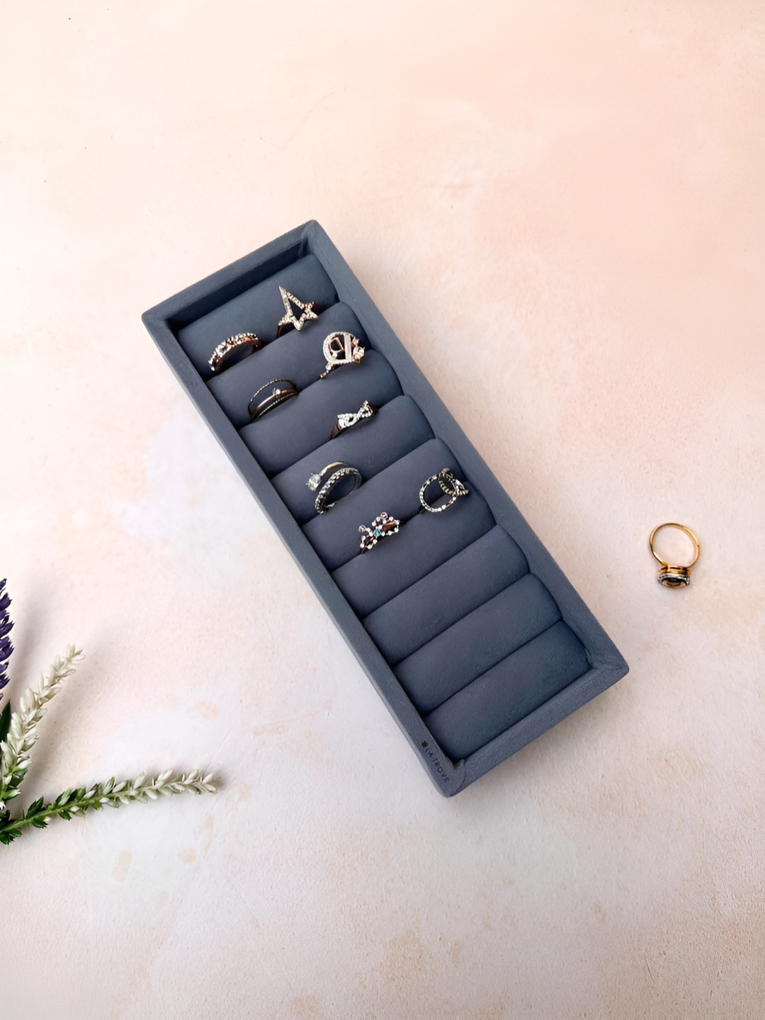 La Trove Micro Grey Velvet Rings Organizer Tray