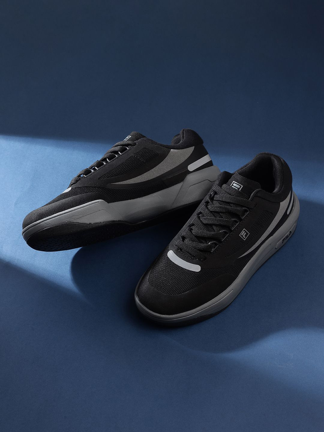 FILA FX I Women Colourblocked Lace-Ups Sneakers