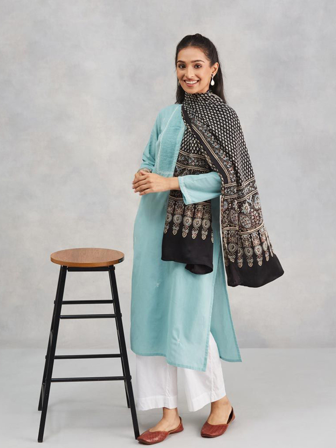 Fabindia Women Ajrakh Print Stole