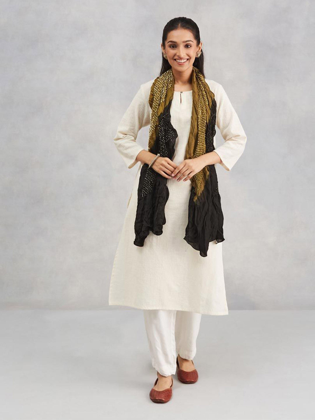 Fabindia Women Colourblocked Taping Stole