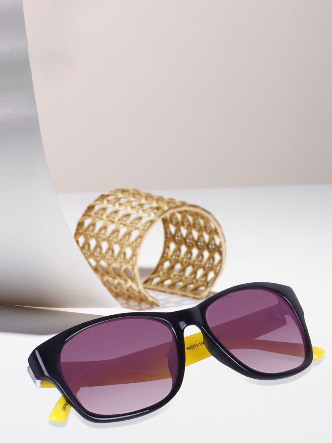 LEGEND EYEWEAR Unisex Black Lens & Black Square Sunglasses with