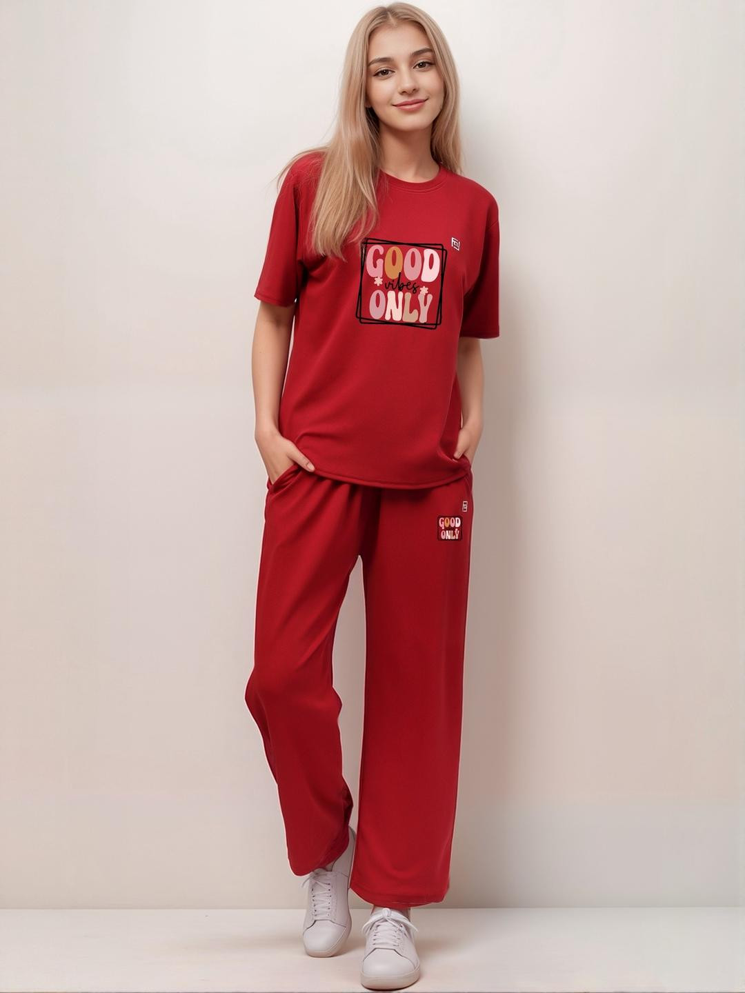 FITIN OUTFIT Typography Printed T-shirt & Pyjama Set