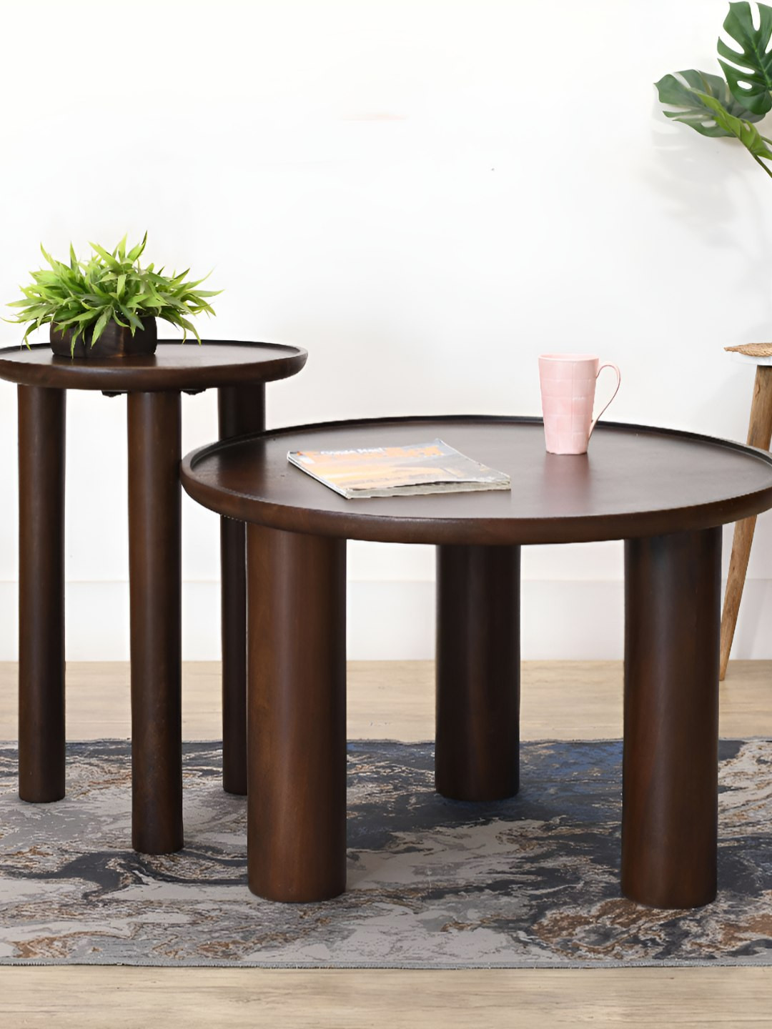 Furnliv 2Pcs Brown Wooden Round Nesting Tables