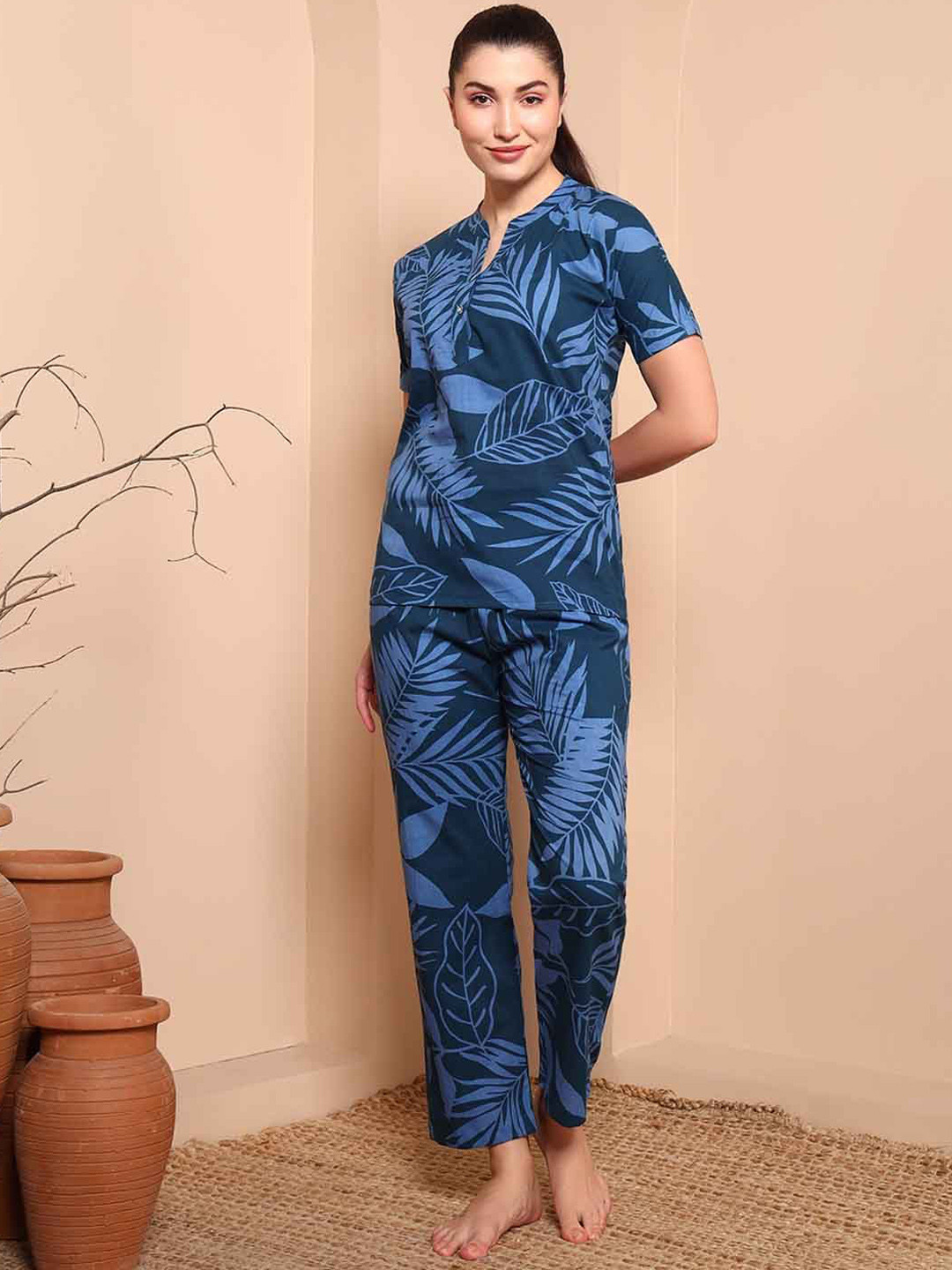 Harts And Darts Floral Printed Round Neck Short Sleeves Top With Trouser Co-Ords