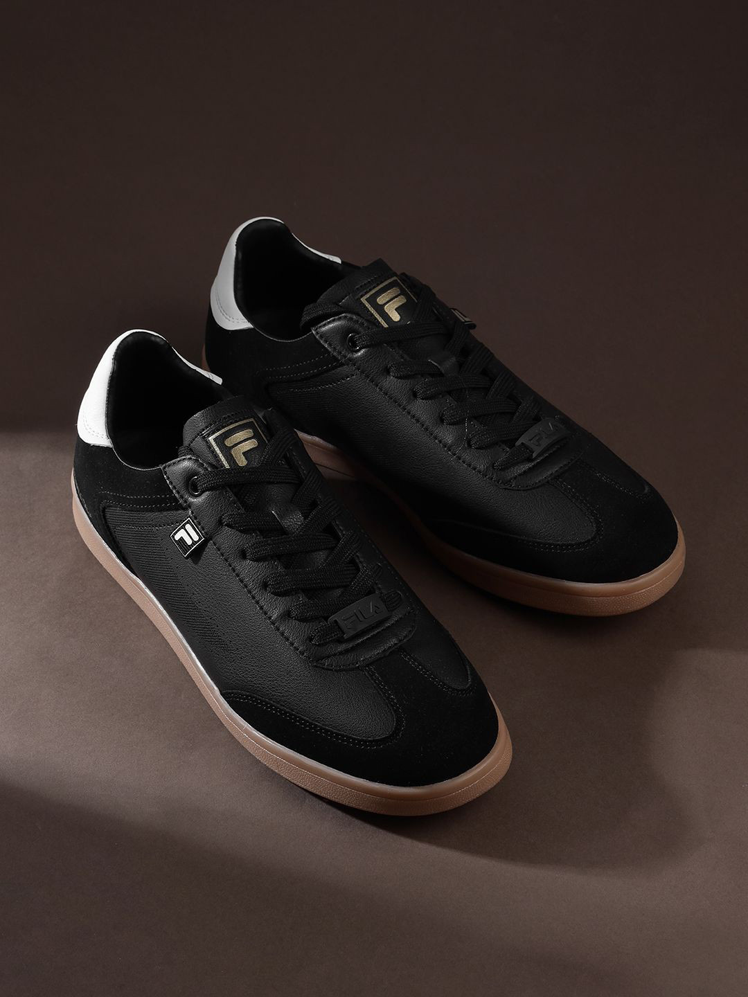 FILA ASHER Men Suede Solid Lace-Ups Sneakers