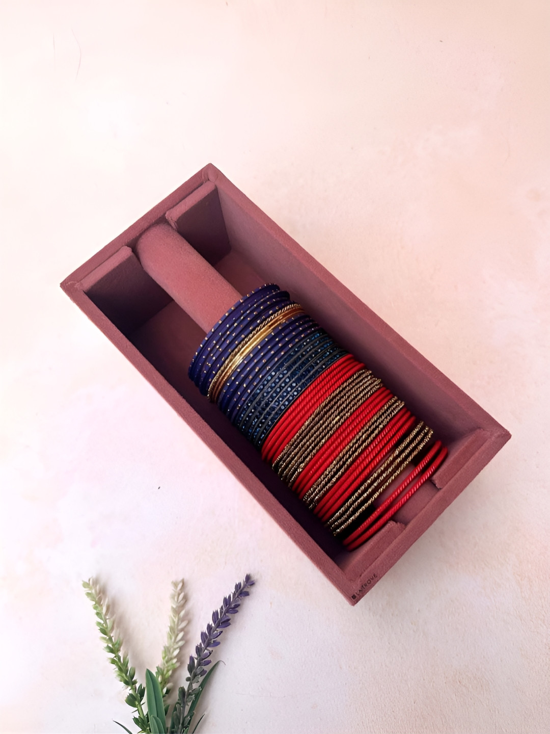 La Trove Single Rod Darkpink Bangle Box