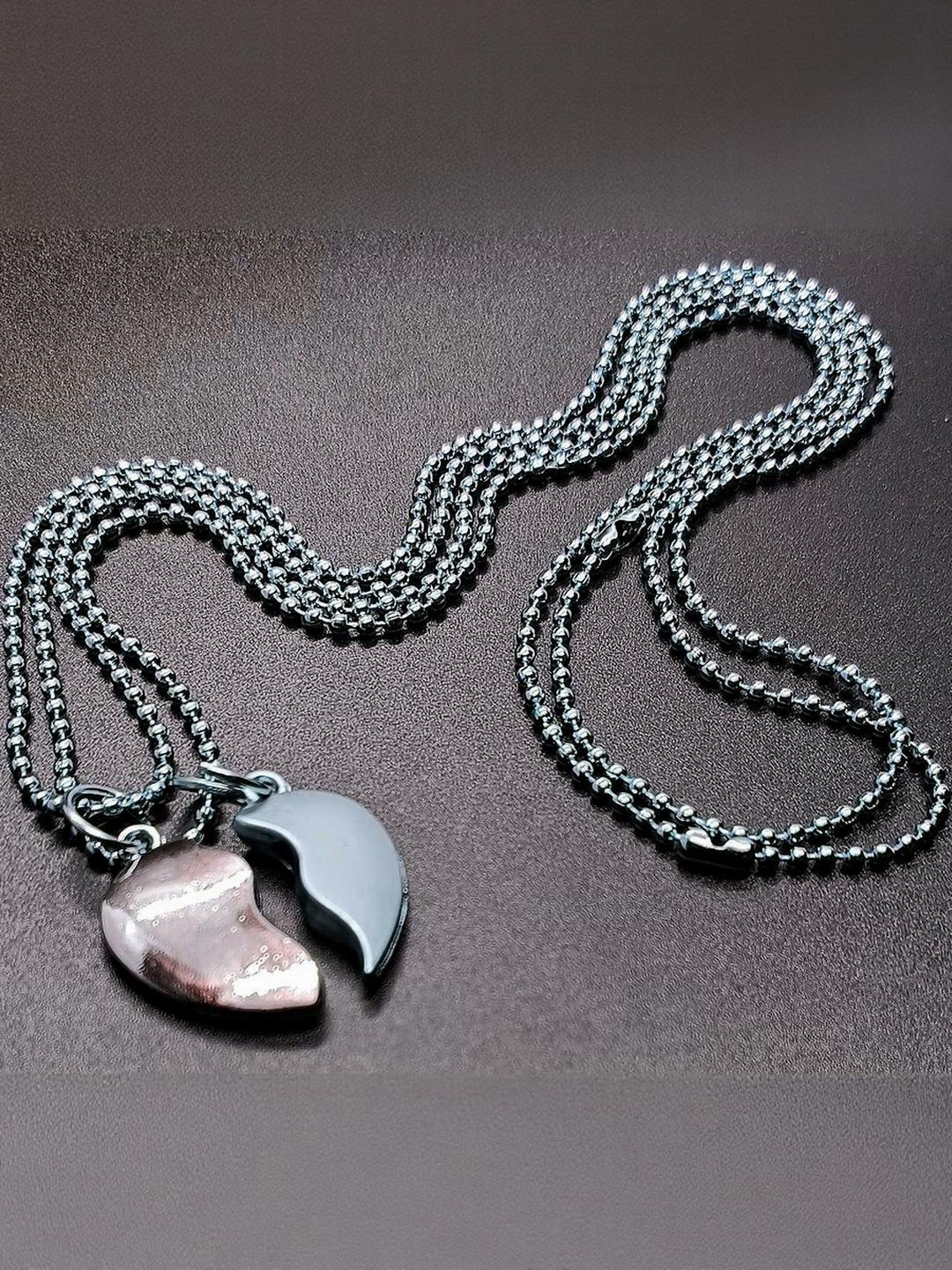 Dynamic Retail Global Stainless Steel Chain with a Broken Heart Pendant
