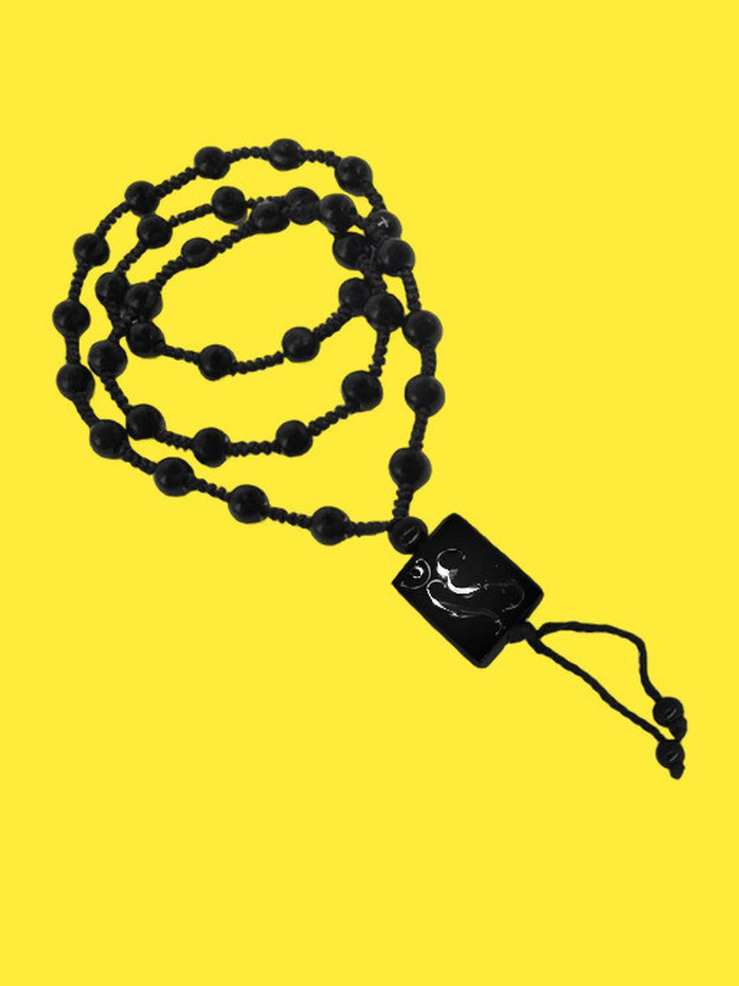 Dynamic Retail Global Men Black Chain