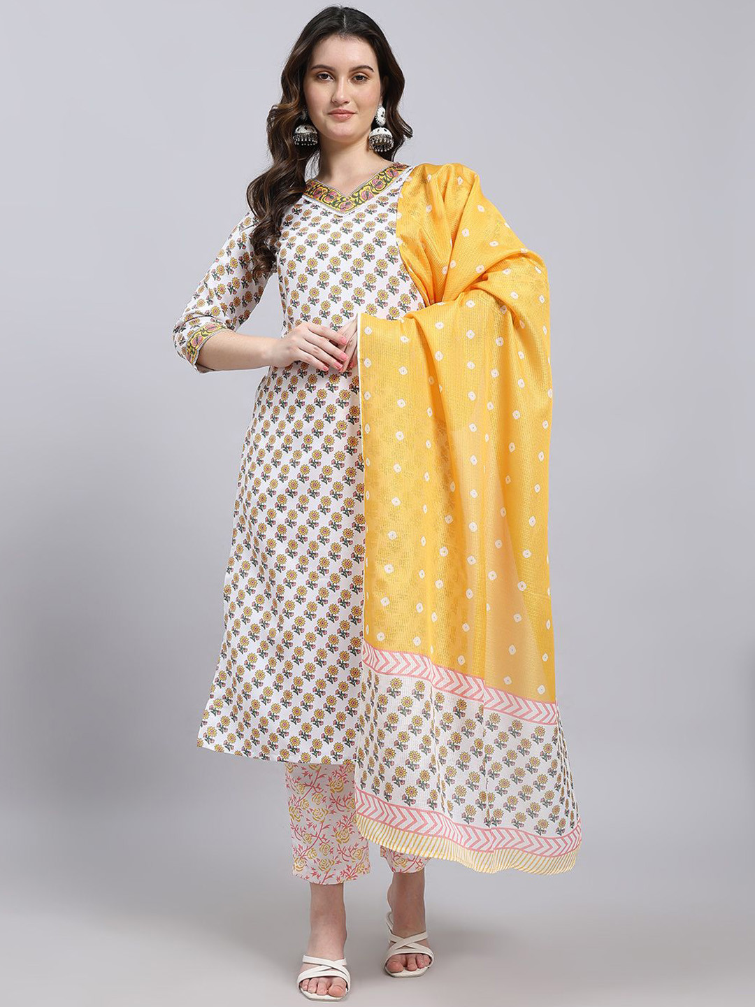 THE FAB FACTORY Floral Printed V-Neck Straight Kurta With Trouser And Dupatta
