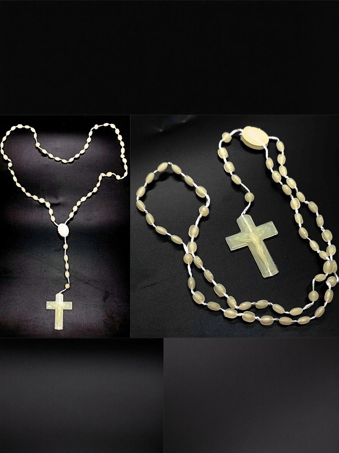 Dynamic Retail Global Men Cross Pendant Chain