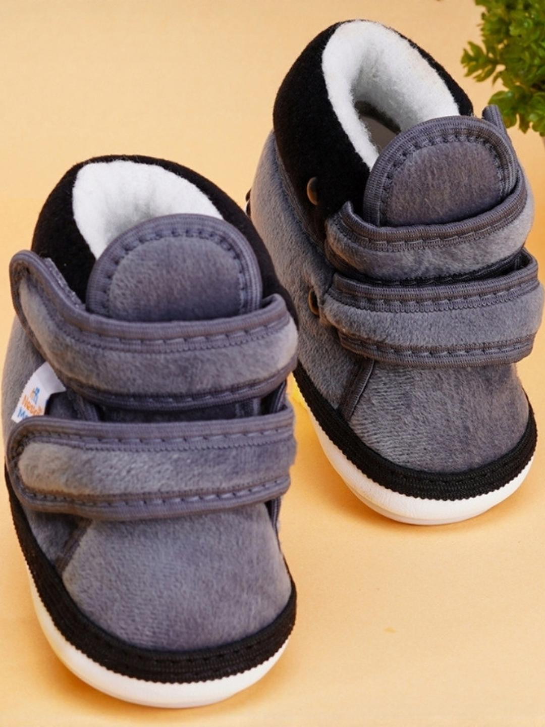 NESKA MODA Kids Casual Shoes