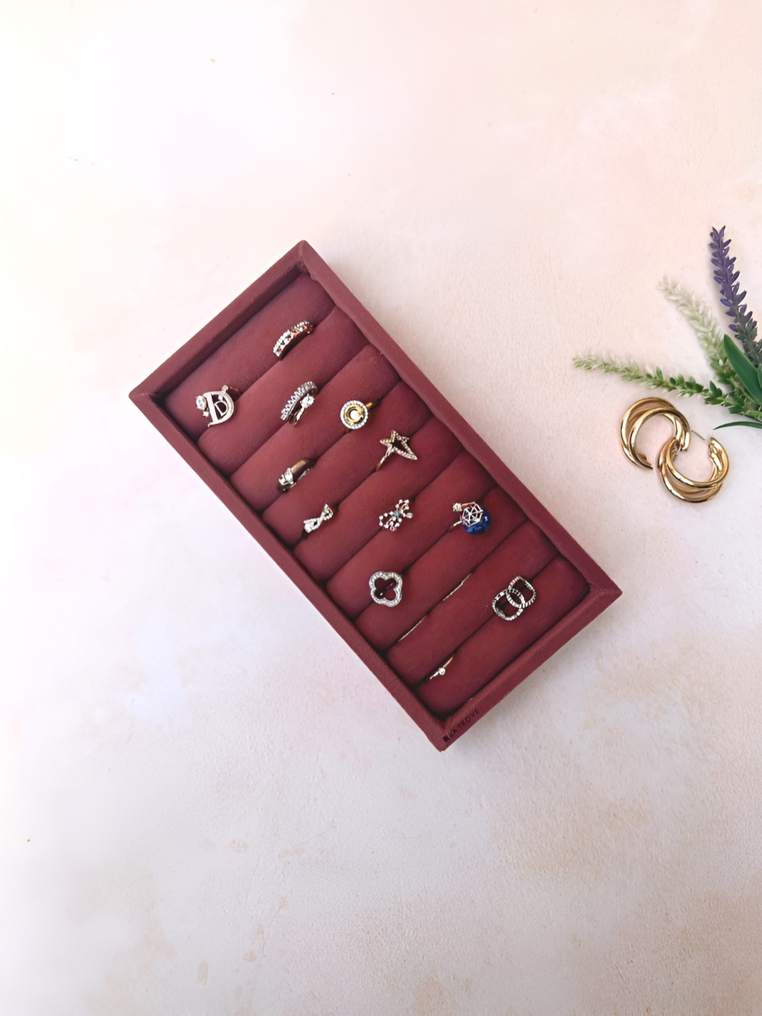 La Trove Mini Darkpink Velvet Ring Organizer Tray