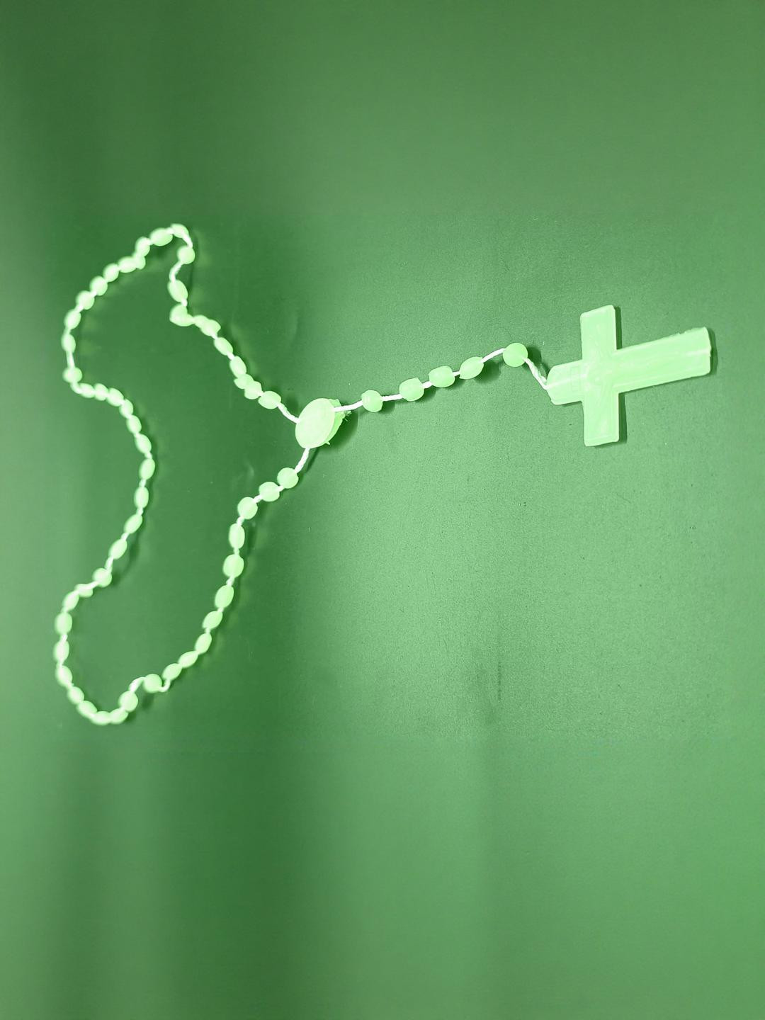 Dynamic Retail Global Men's Beaded Chain With Cross Pendant