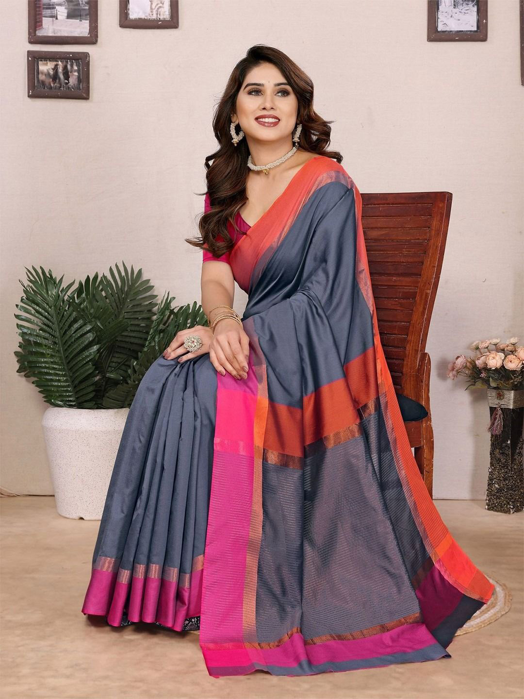 IndianRang Solid Zari Saree With Blouse Piece