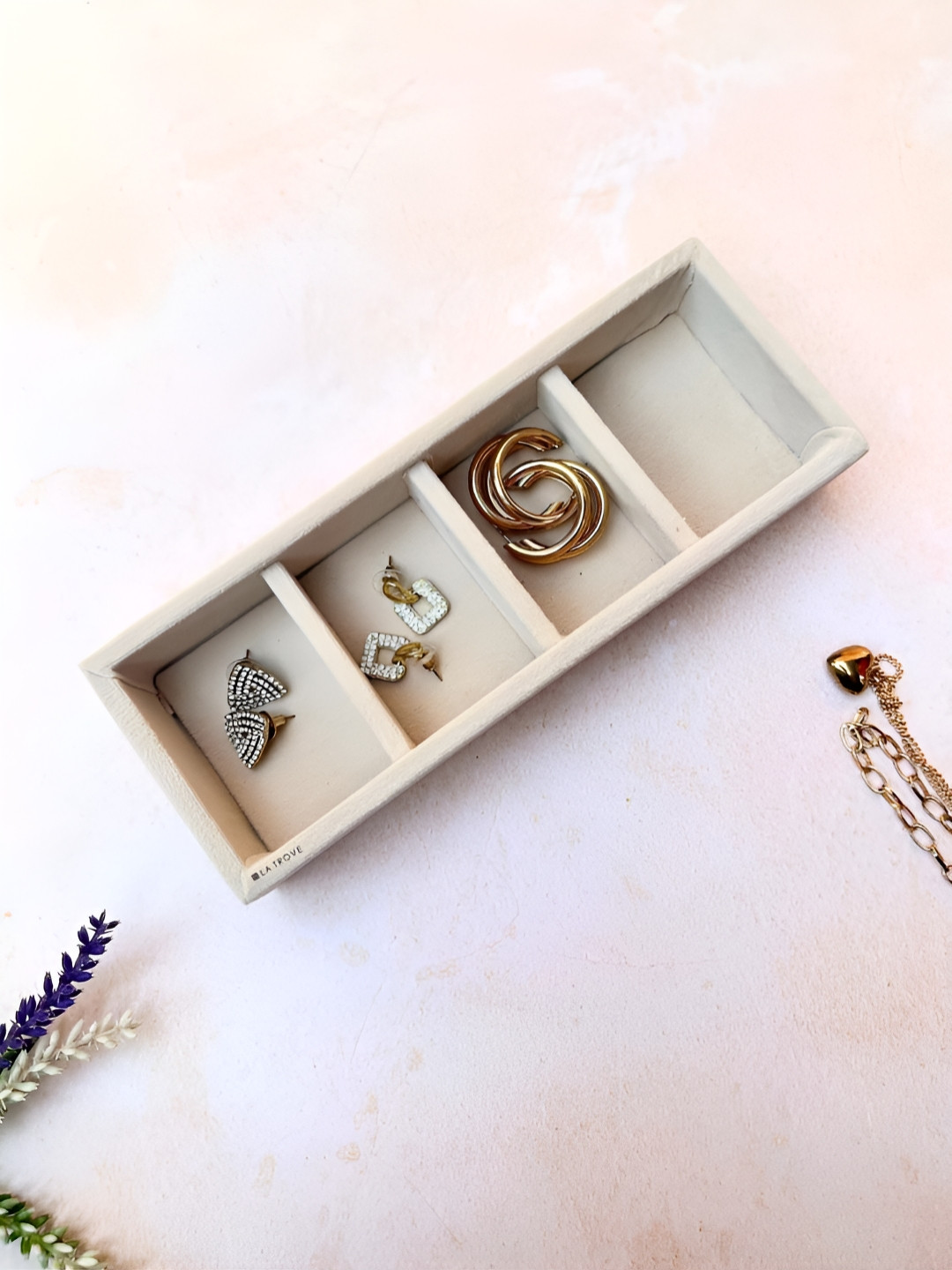 La Trove 4 Grid Cream Micro Jewellery Velvet Organizer Tray