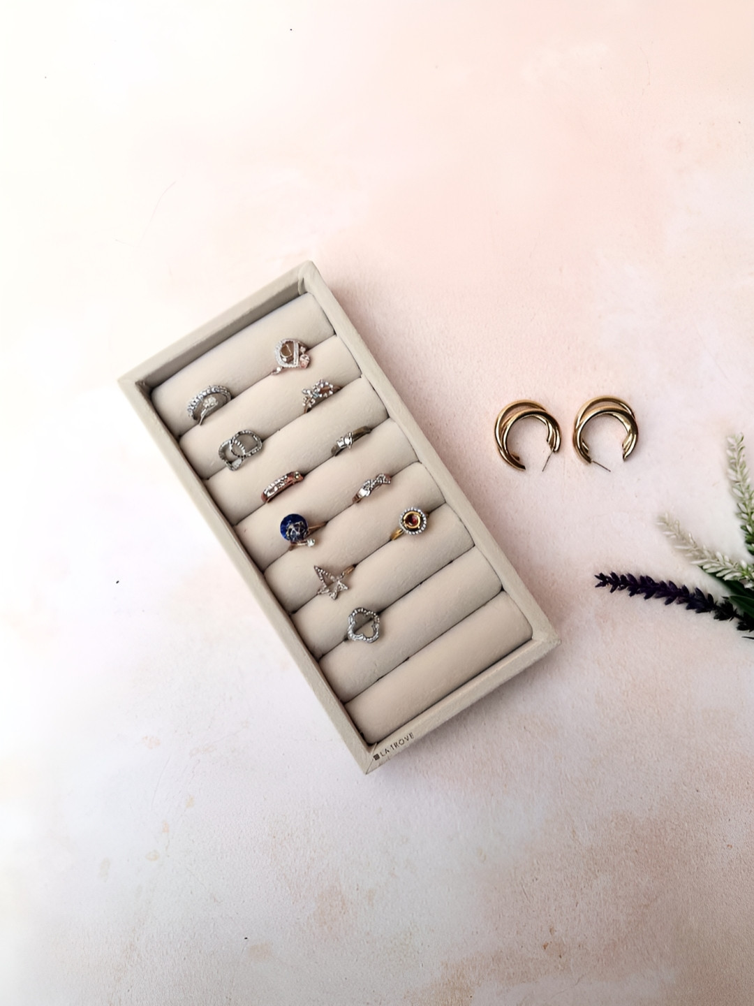 La Trove Cream Mini Ring Velvet Organizer Tray
