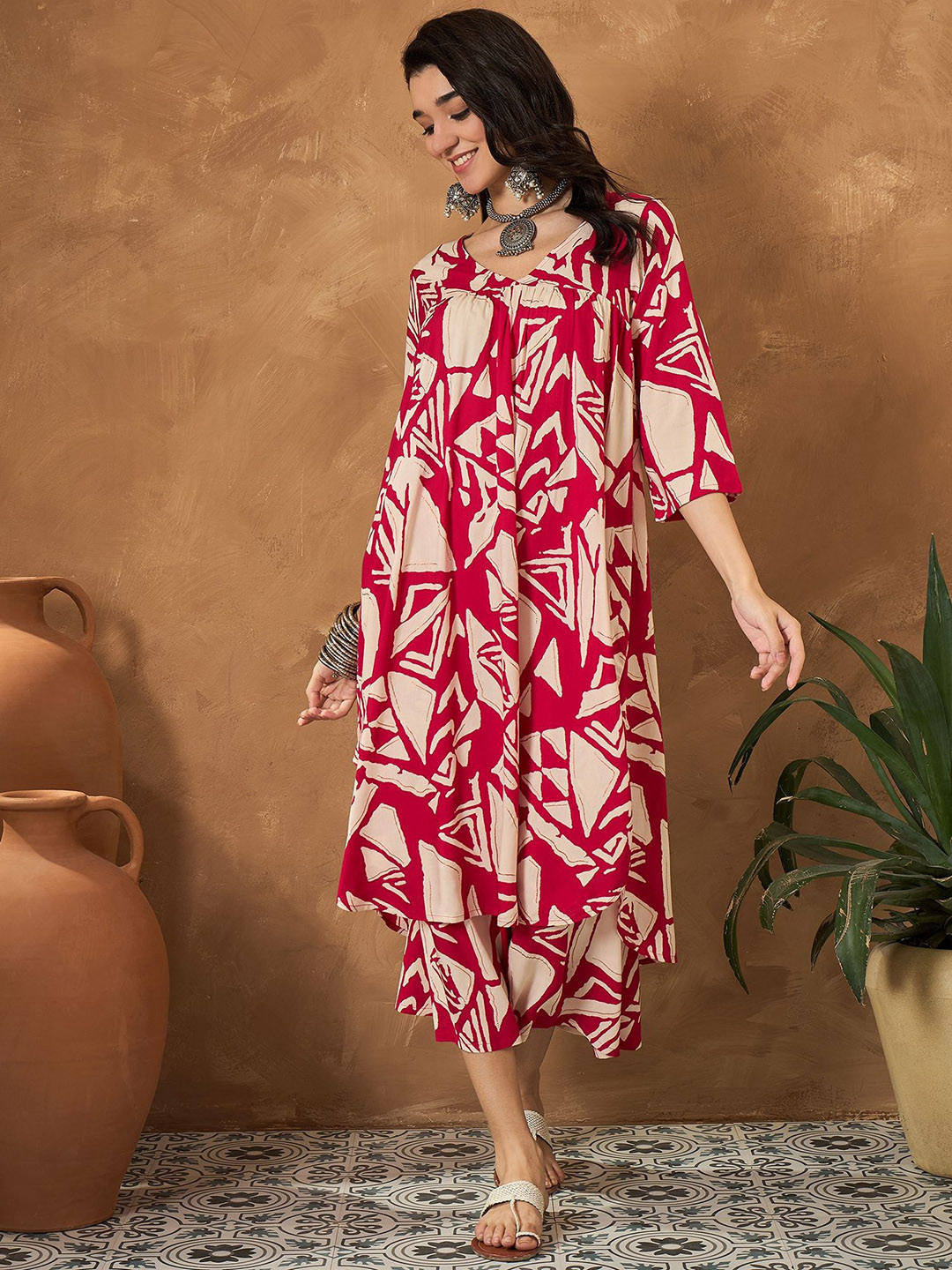 InWeave Women Geometric Printed Fusion Kurta with Palazzo