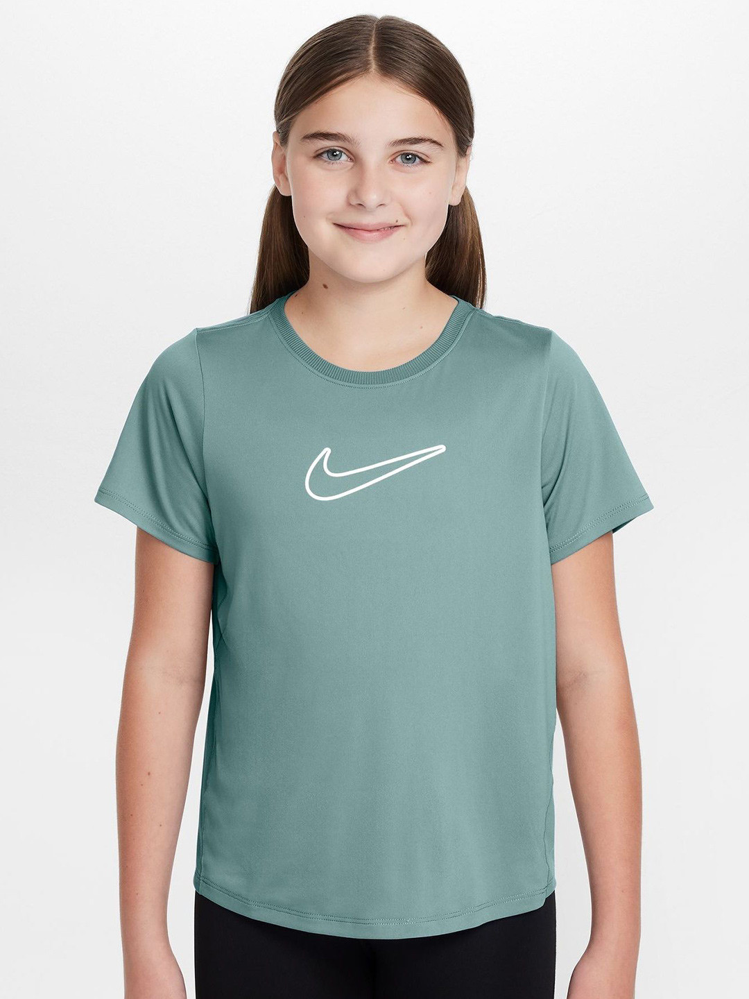 Nike One Fitted Older Kids' Girls Swoosh Logo Printed Dri-FIT Short-Sleeve Tshirts