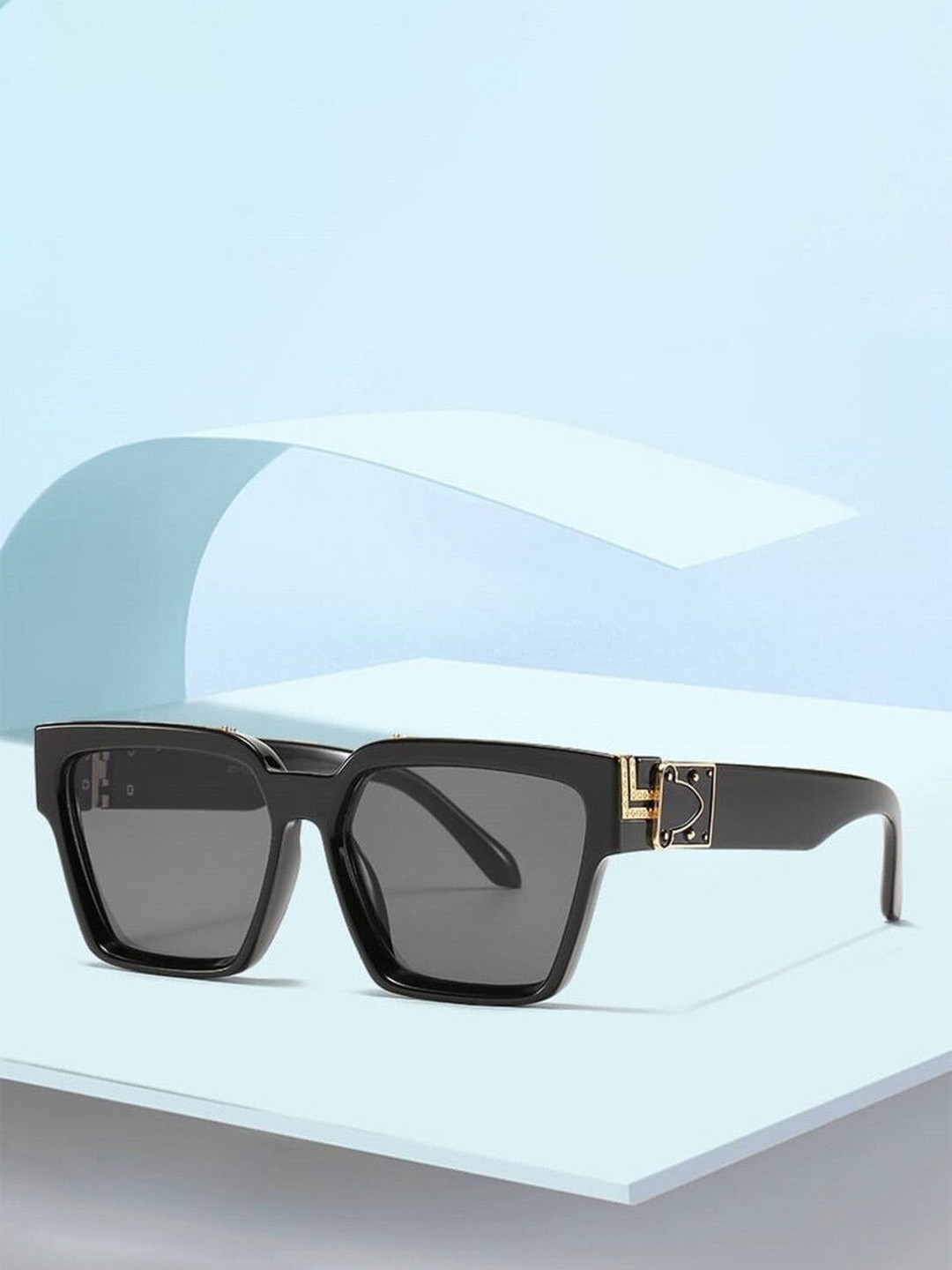 LEGEND EYEWEAR Unisex Black Lens & Black Square Sunglasses with