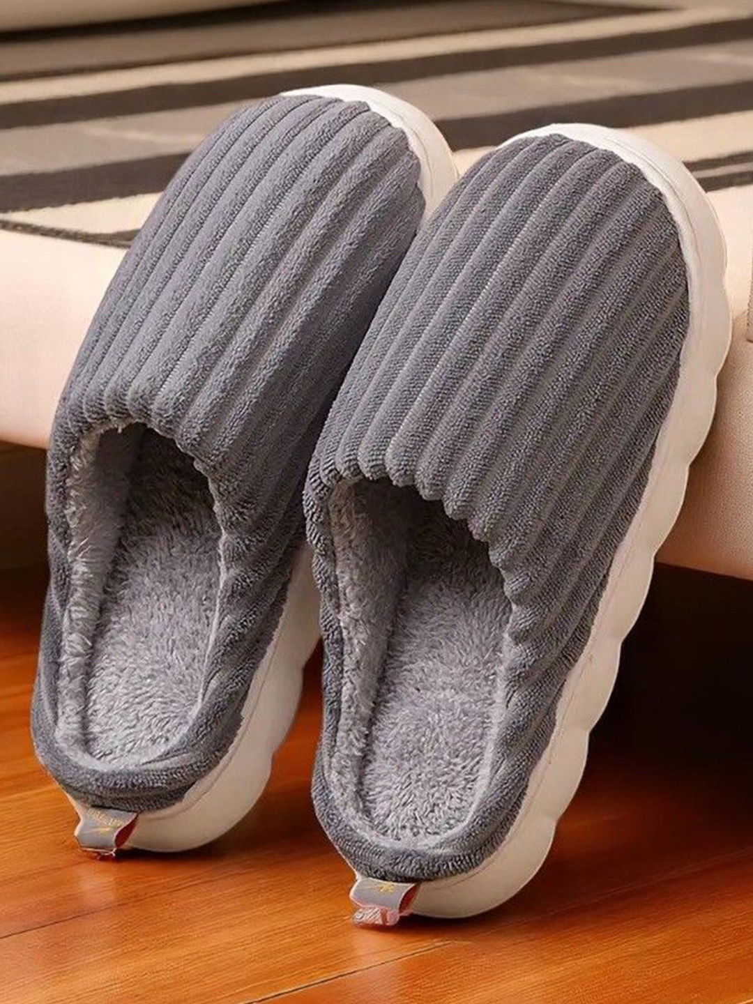 WOLVESDEN Women Self Design Slip-On