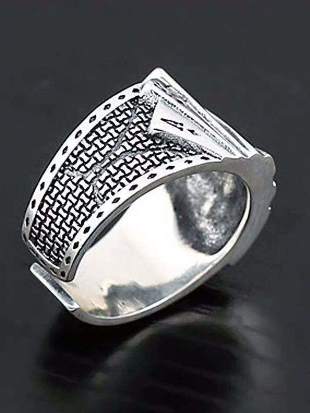 Ringzinnie Playing Card Shaped Finger Ring