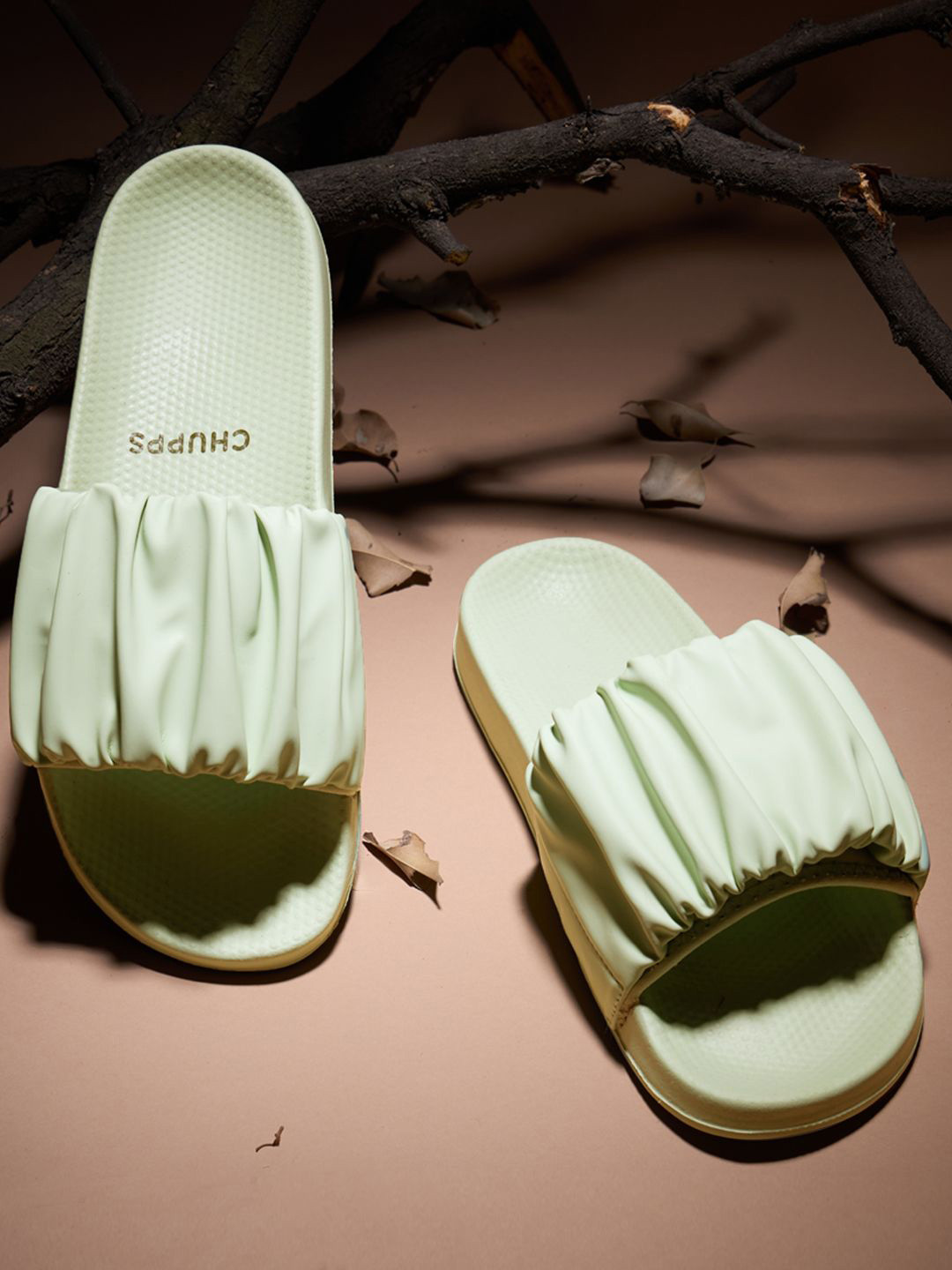 CHUPPS Ruffle Women Casual Slider Flip Flops