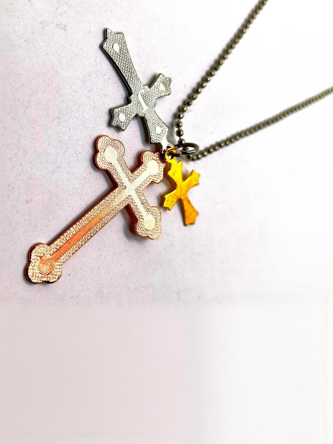 Dynamic Retail Global Men Jesus Cross Stainless Chain