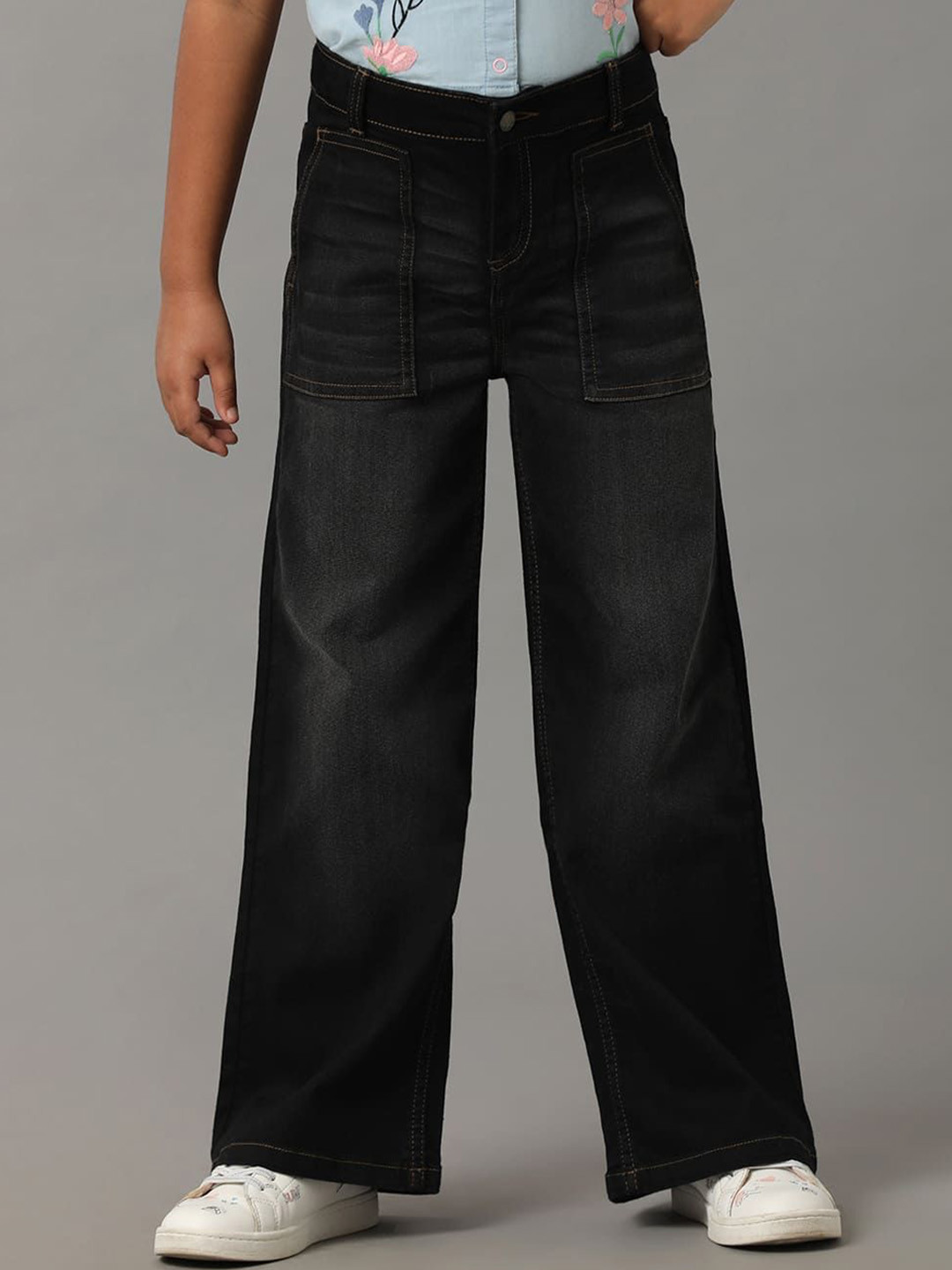 UNDER FOURTEEN ONLY Girls Wide Leg Mid-Rise Light Fade Cotton Jeans