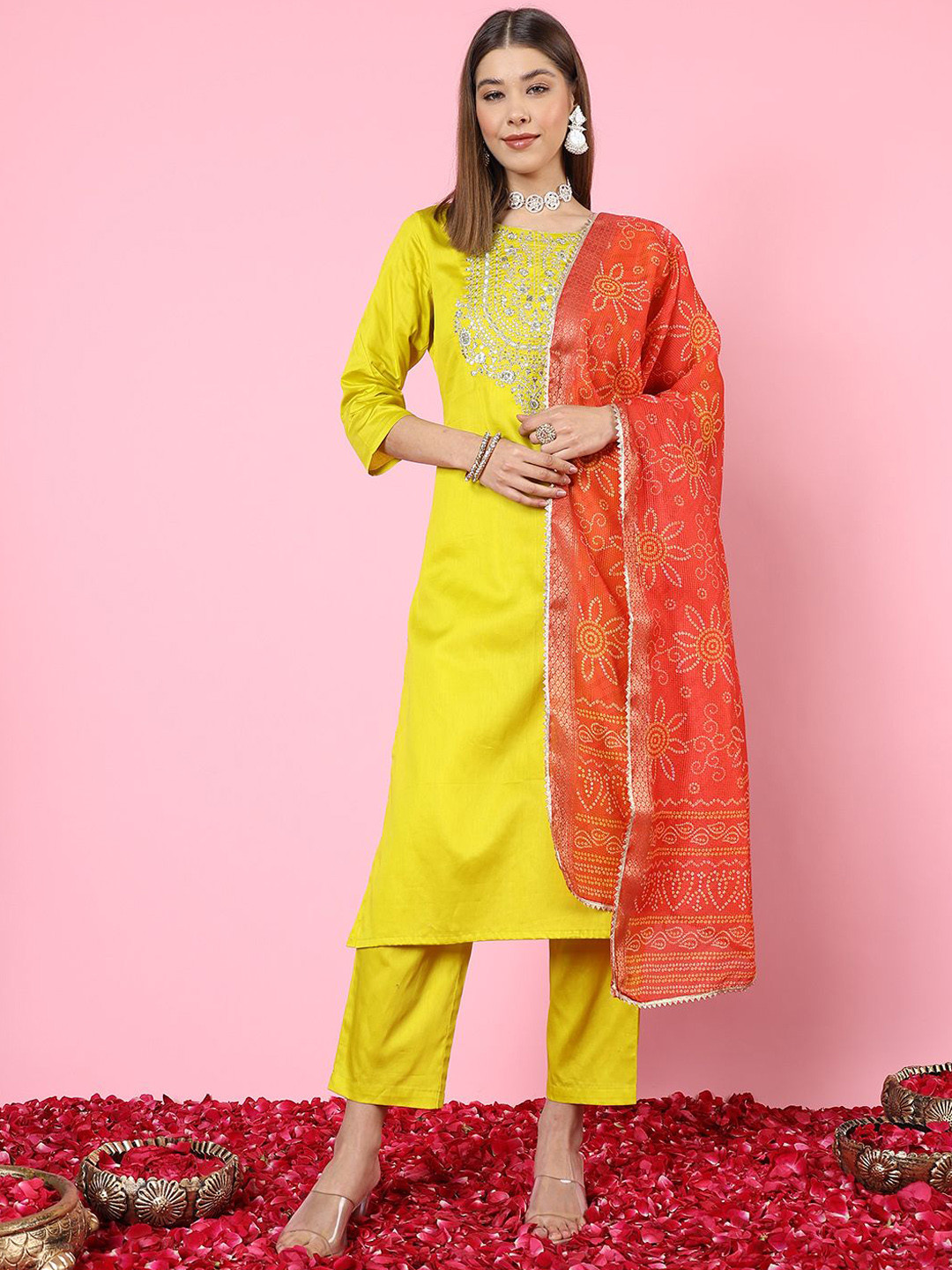 THE FAB FACTORY Floral Yoke Design Sequinned Straight Kurta With Trousers & Dupatta